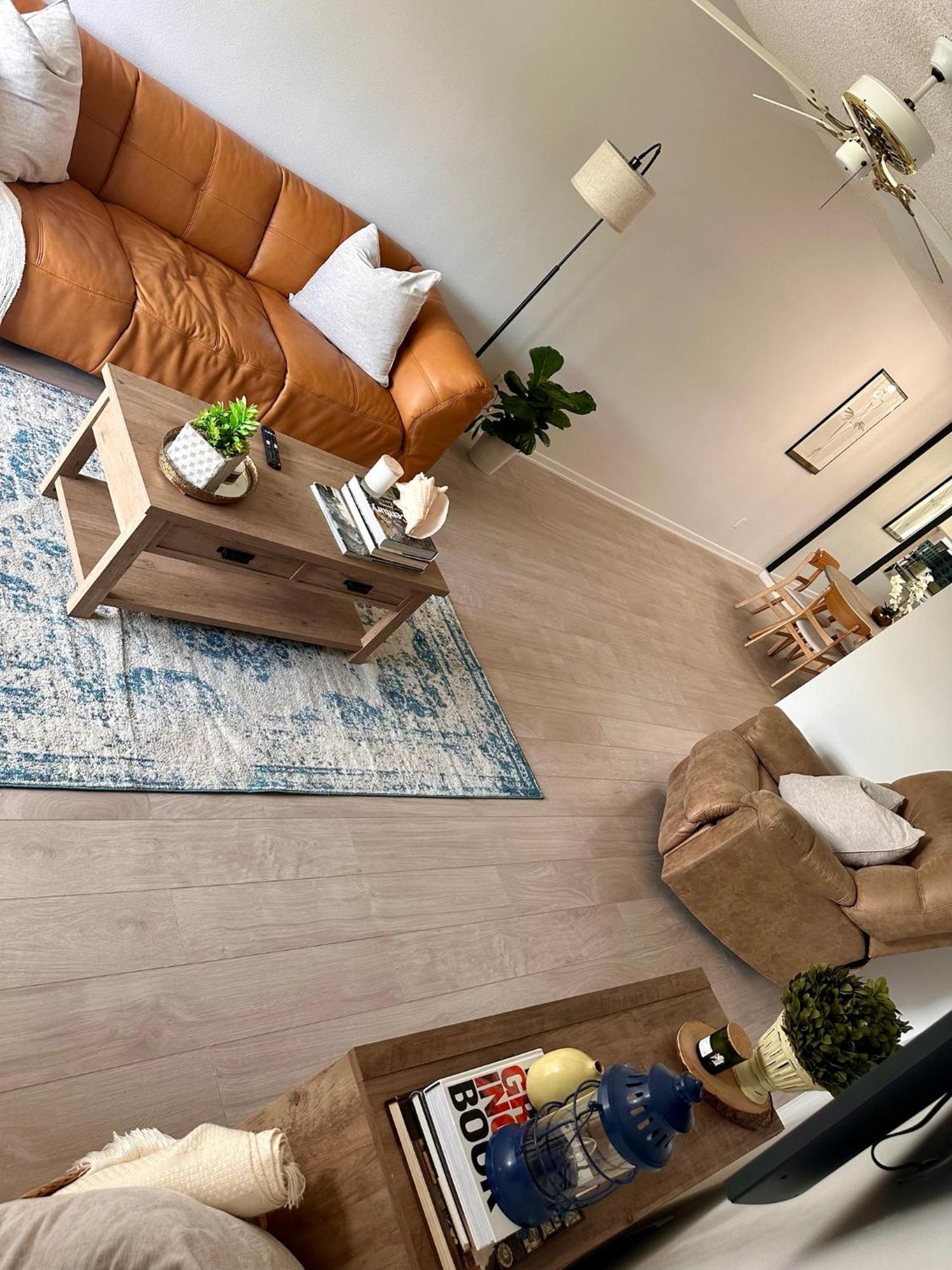 Stunning 2-bd Naples, 55+, Pool, Chickee, Golf *