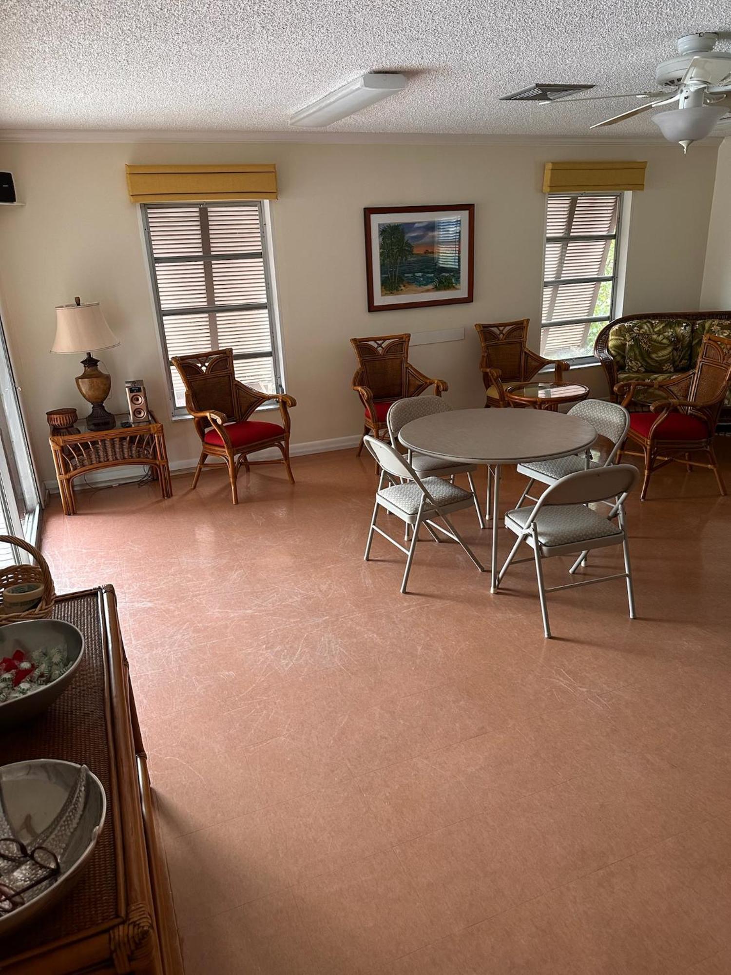 Aparthotel Stunning 2-bd Naples, 55+, Pool, Chickee, Golf *
