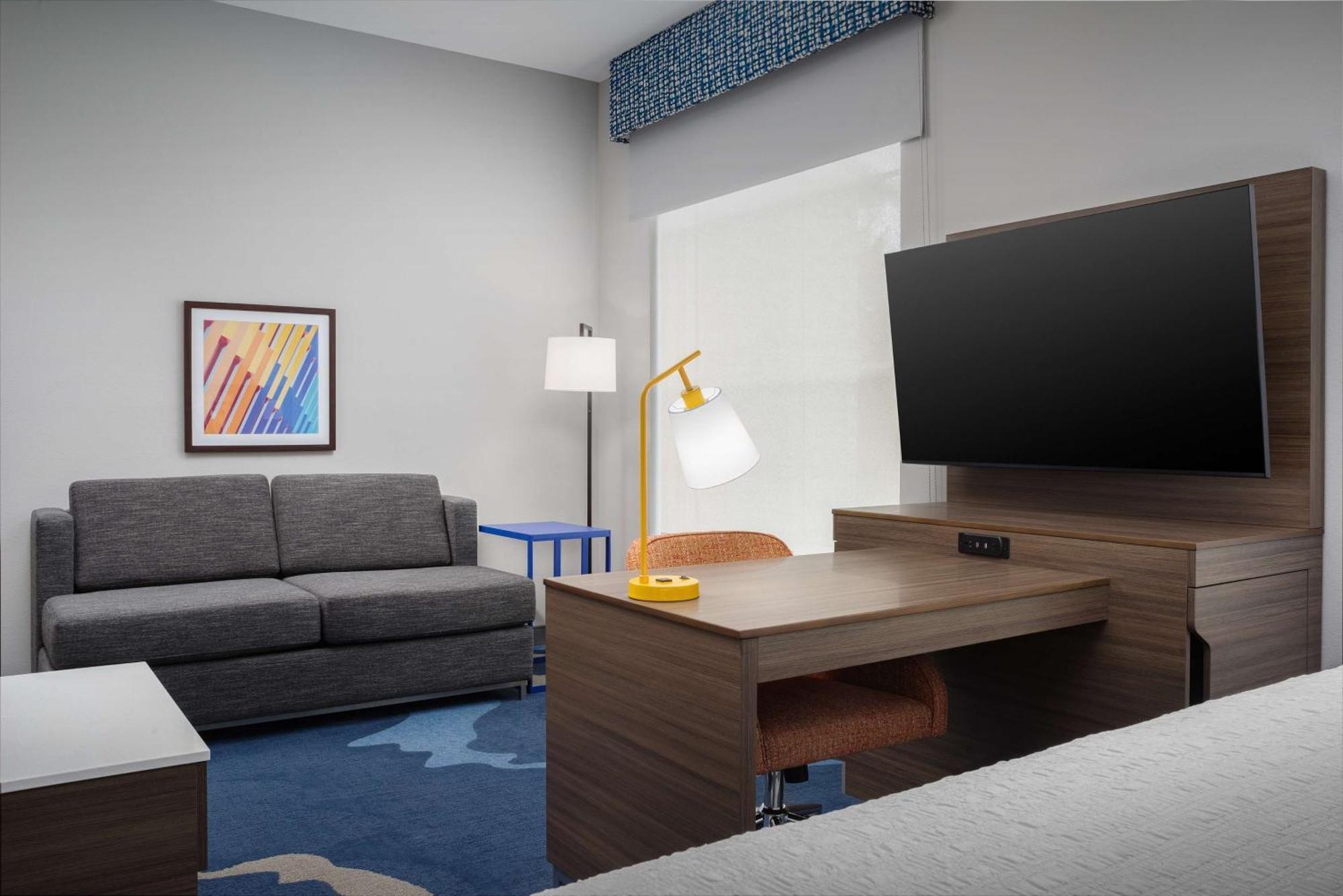 Hampton & South Hotel 3*