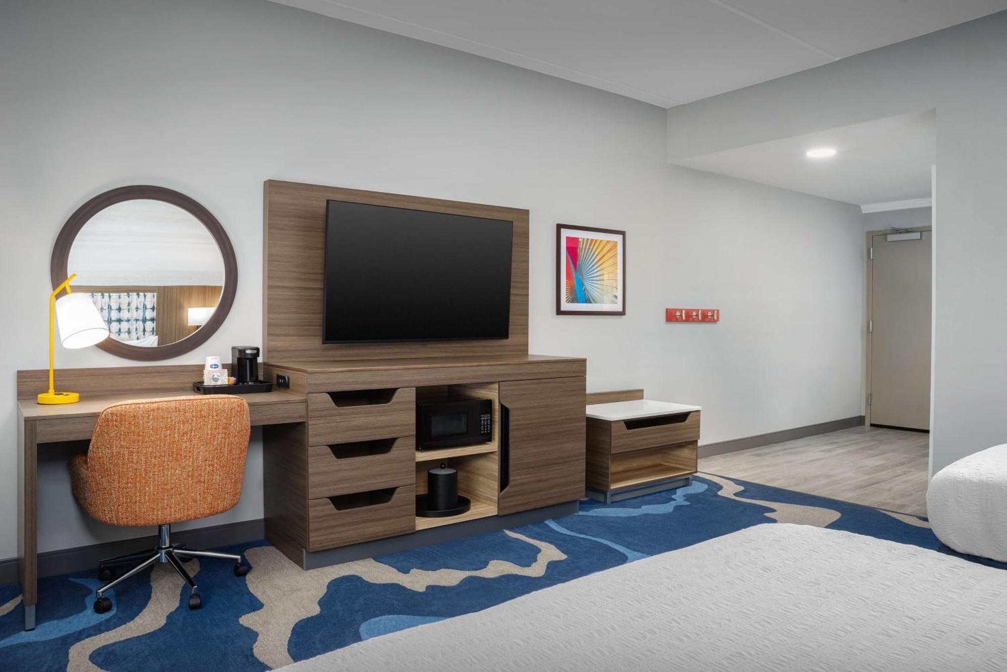 Hotel Hampton & South 3*