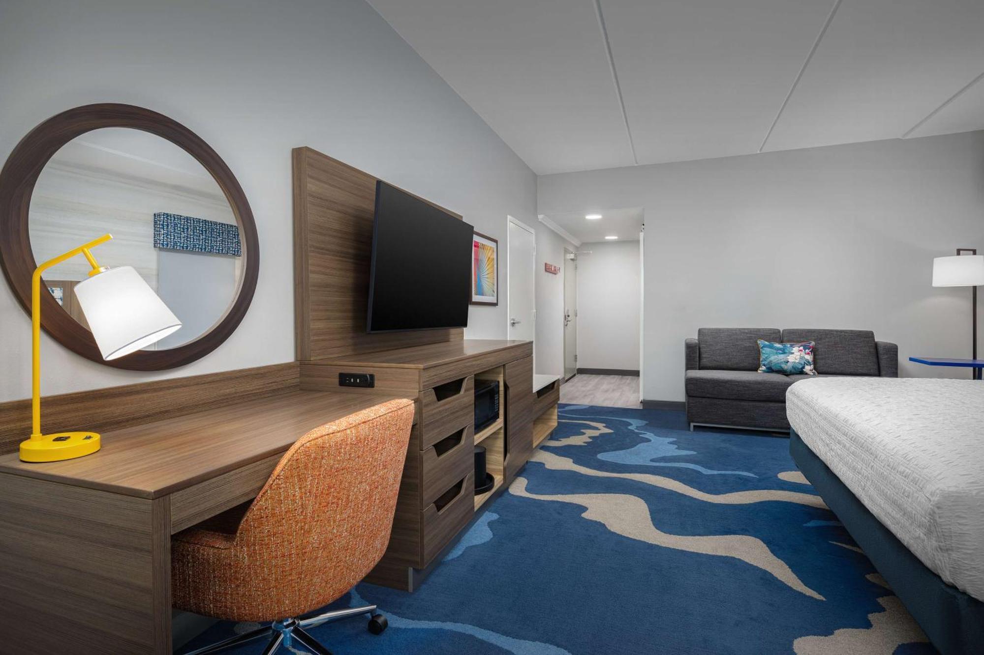 Hampton & South Hotel 3*