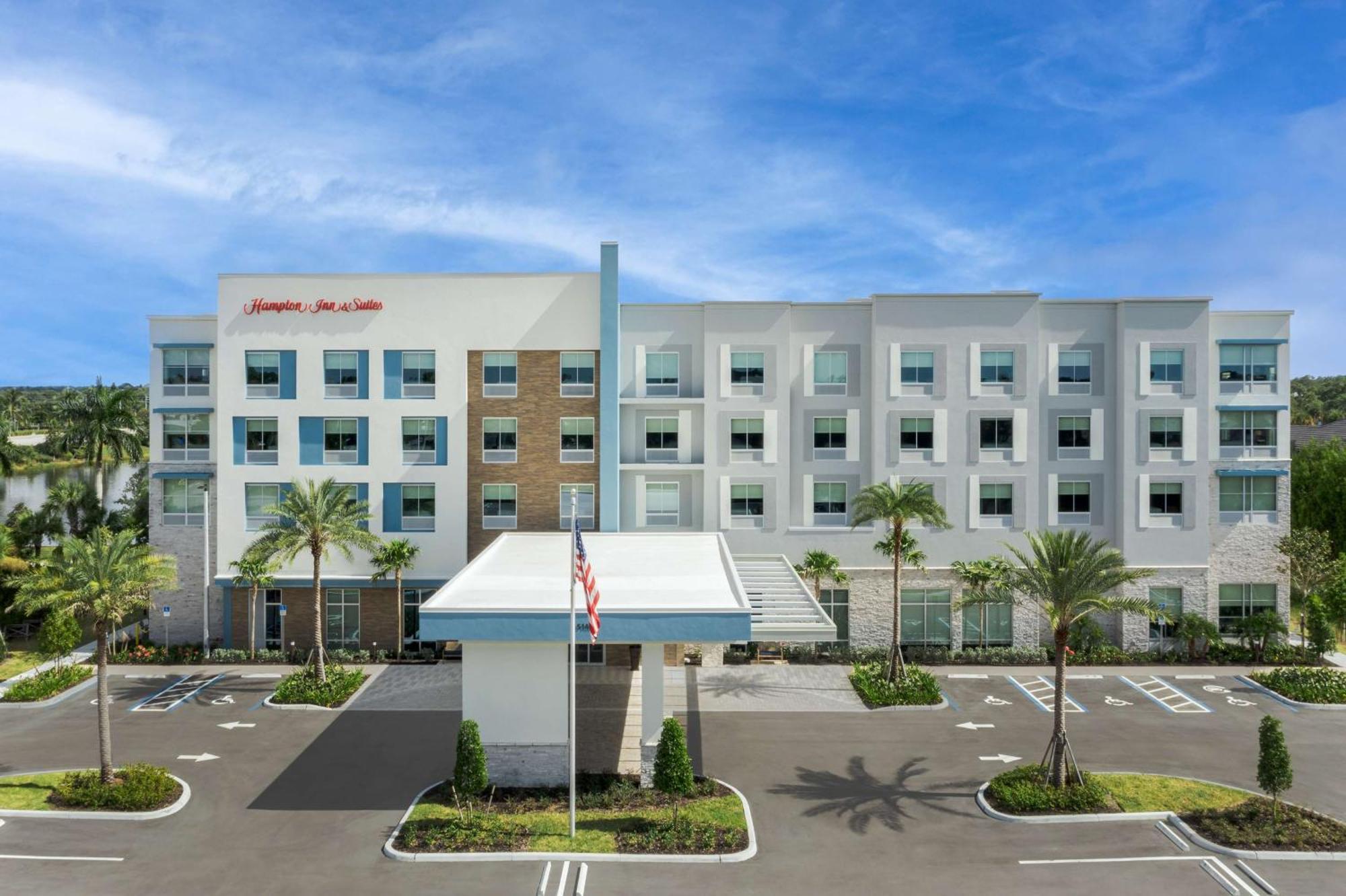 Hampton & South Hotel 3*