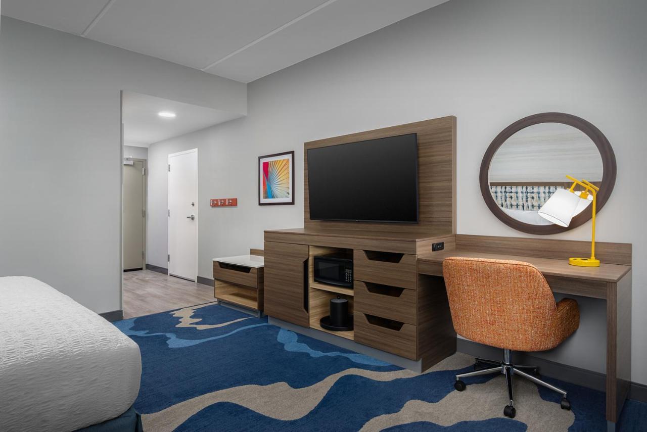 Hampton & Naples South 3*