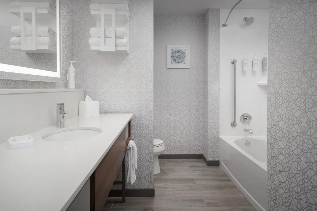 Hampton & South Hotel 3*