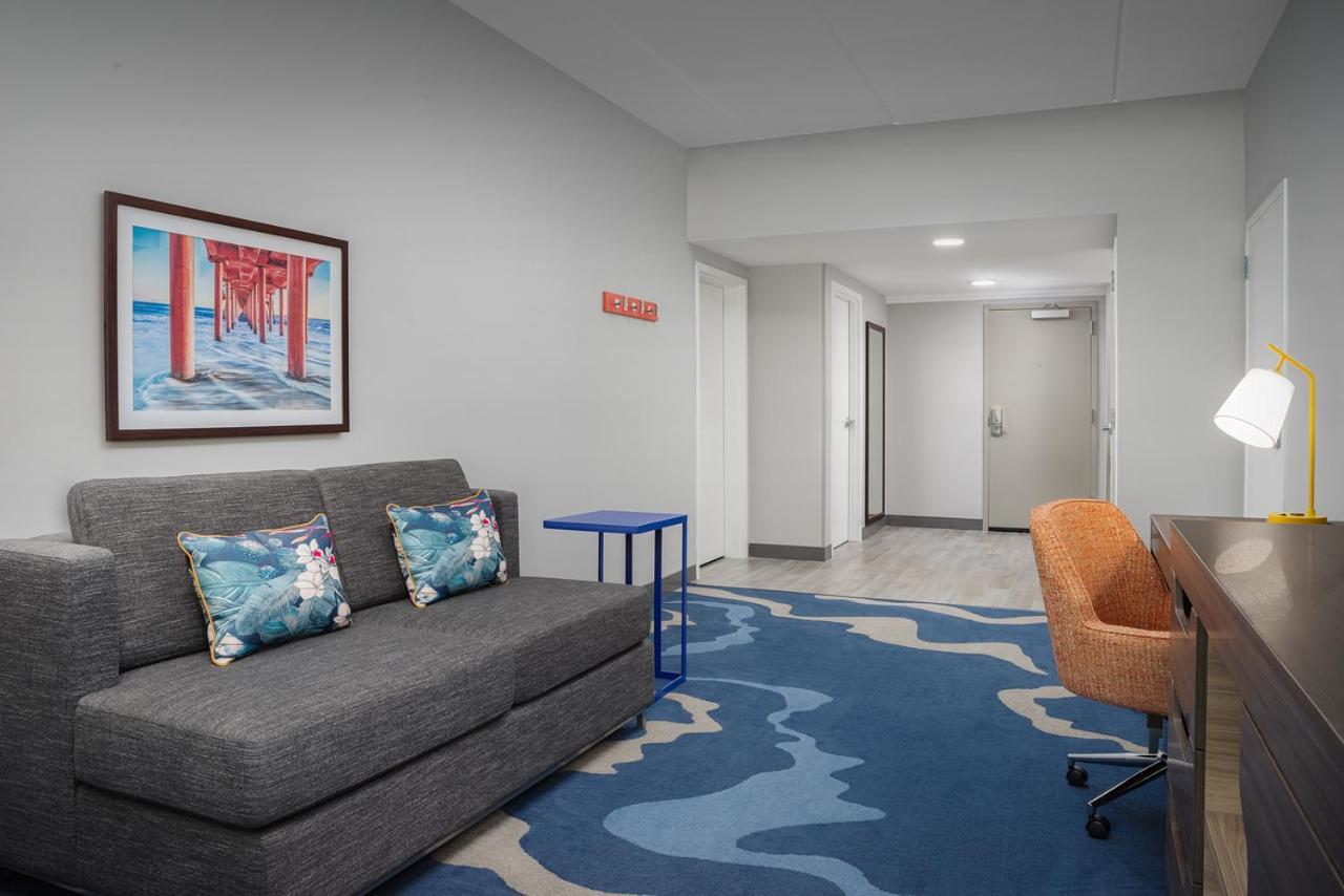 Hampton & South 3* Naples