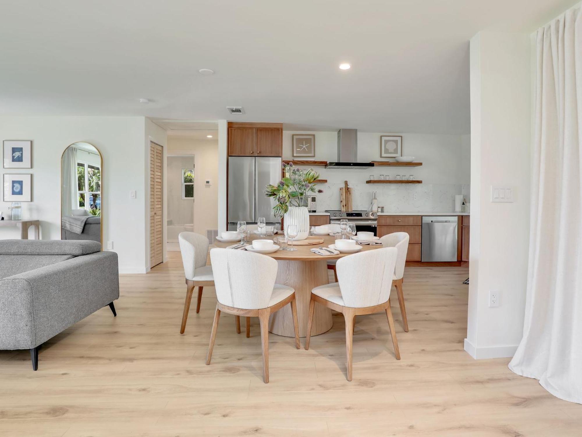 Charming Two-king-bedroom House In Delightful Naples