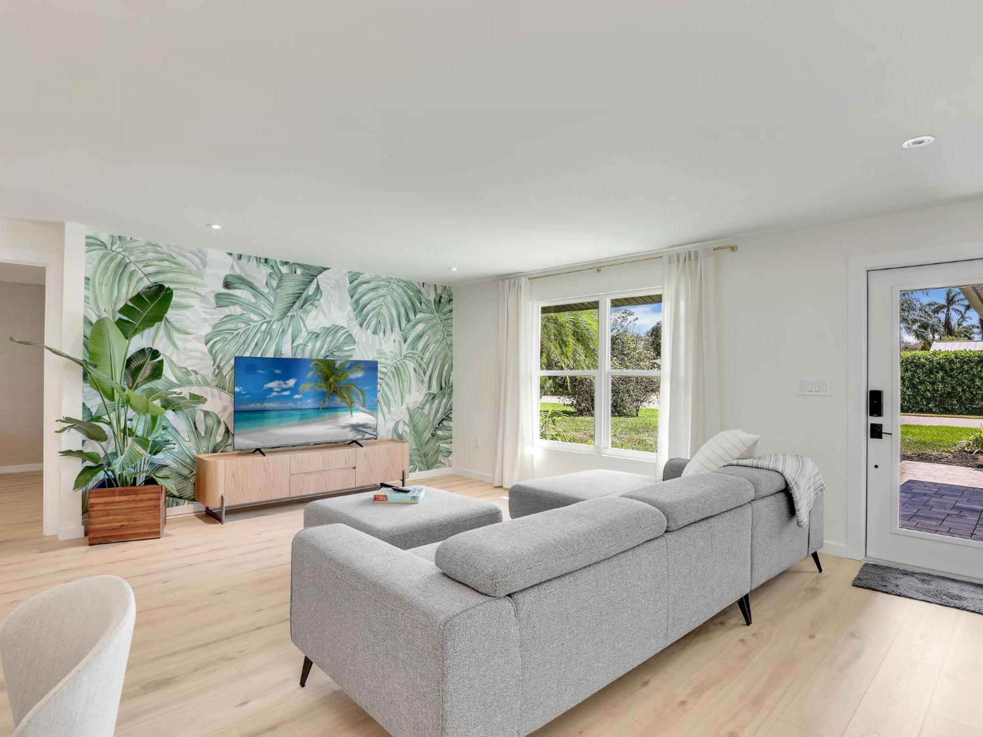 Charming Two-king-bedroom House In Delightful Naples