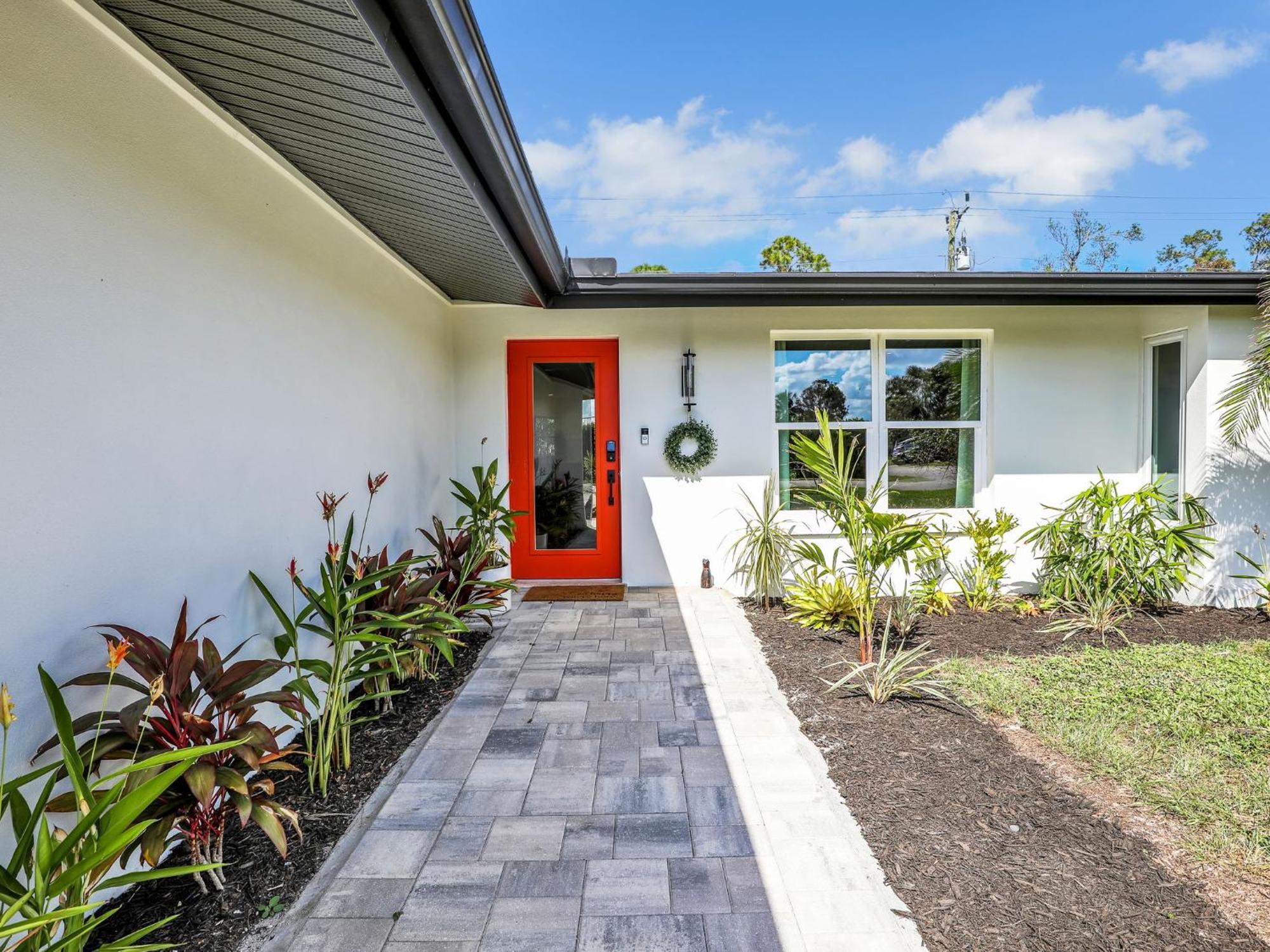 Charming Two-king-bedroom House In Delightful Holiday home *