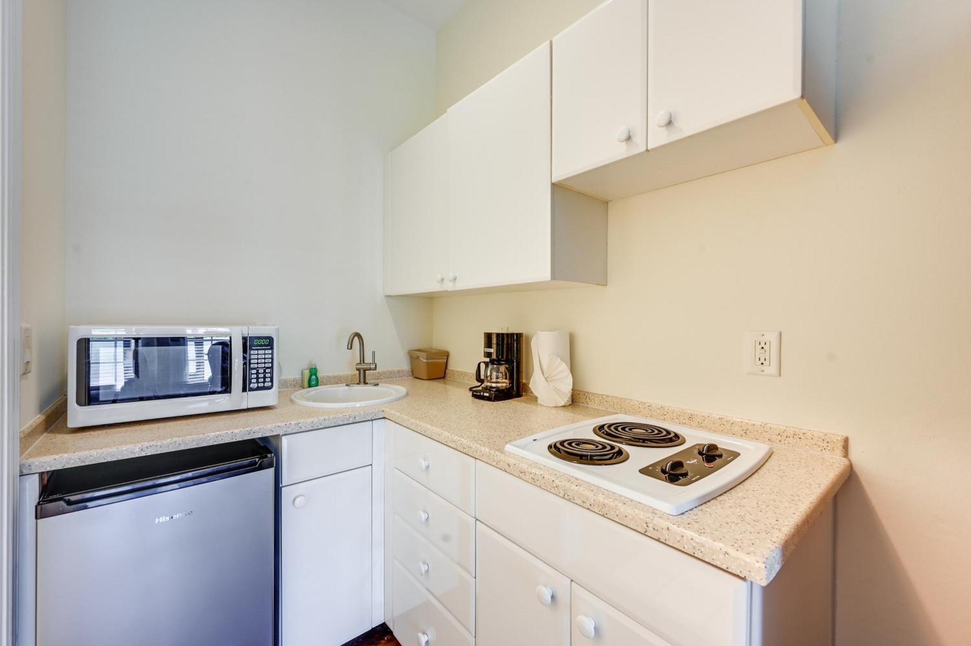 Vacation In Community Apartment Naples