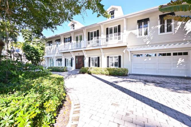 5 Bedroom Luxury Aqualane Shores Heated Pool Boat Slip Holiday home Naples