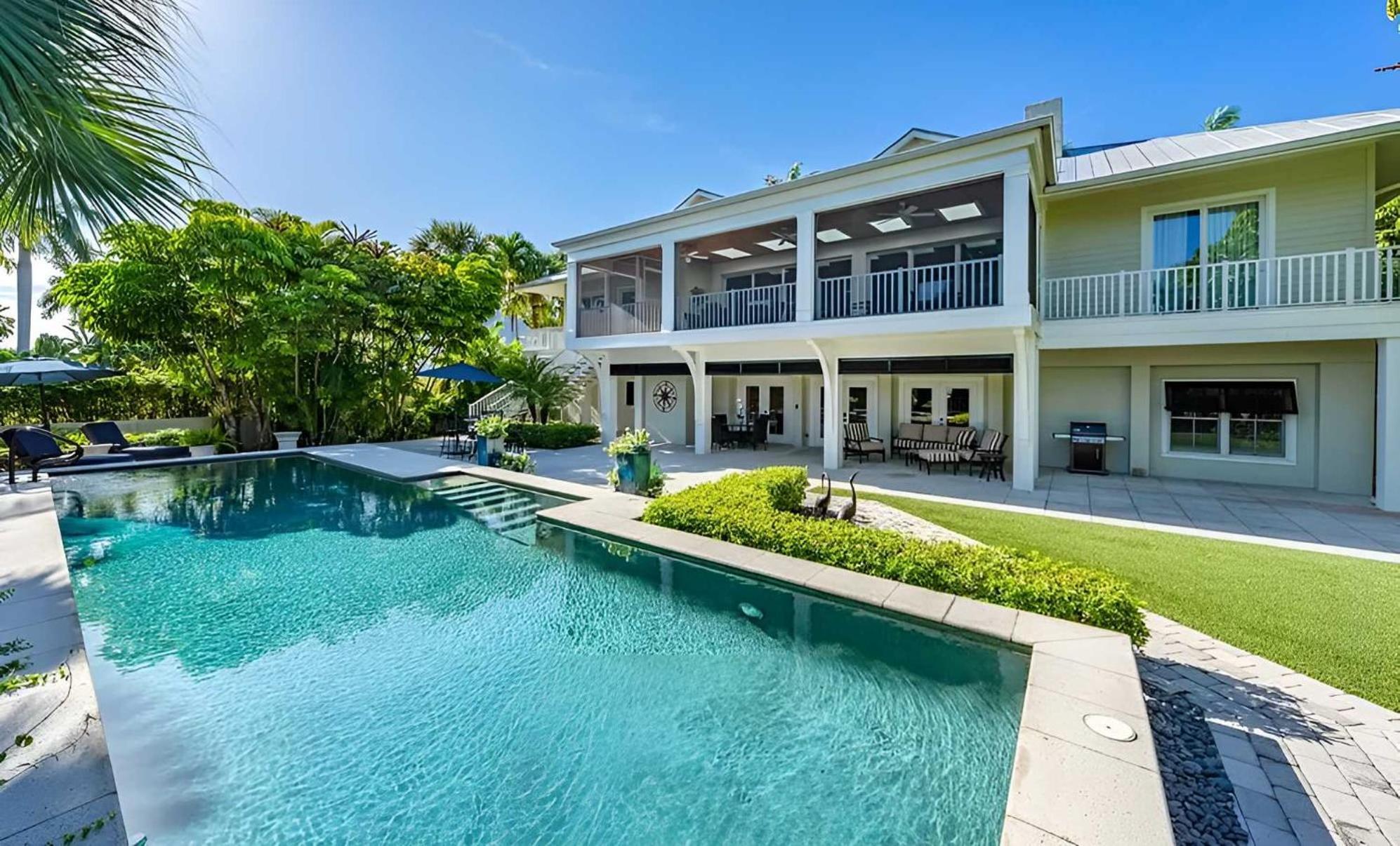 Holiday home 5 Bedroom Luxury Aqualane Shores Heated Pool Boat Slip *