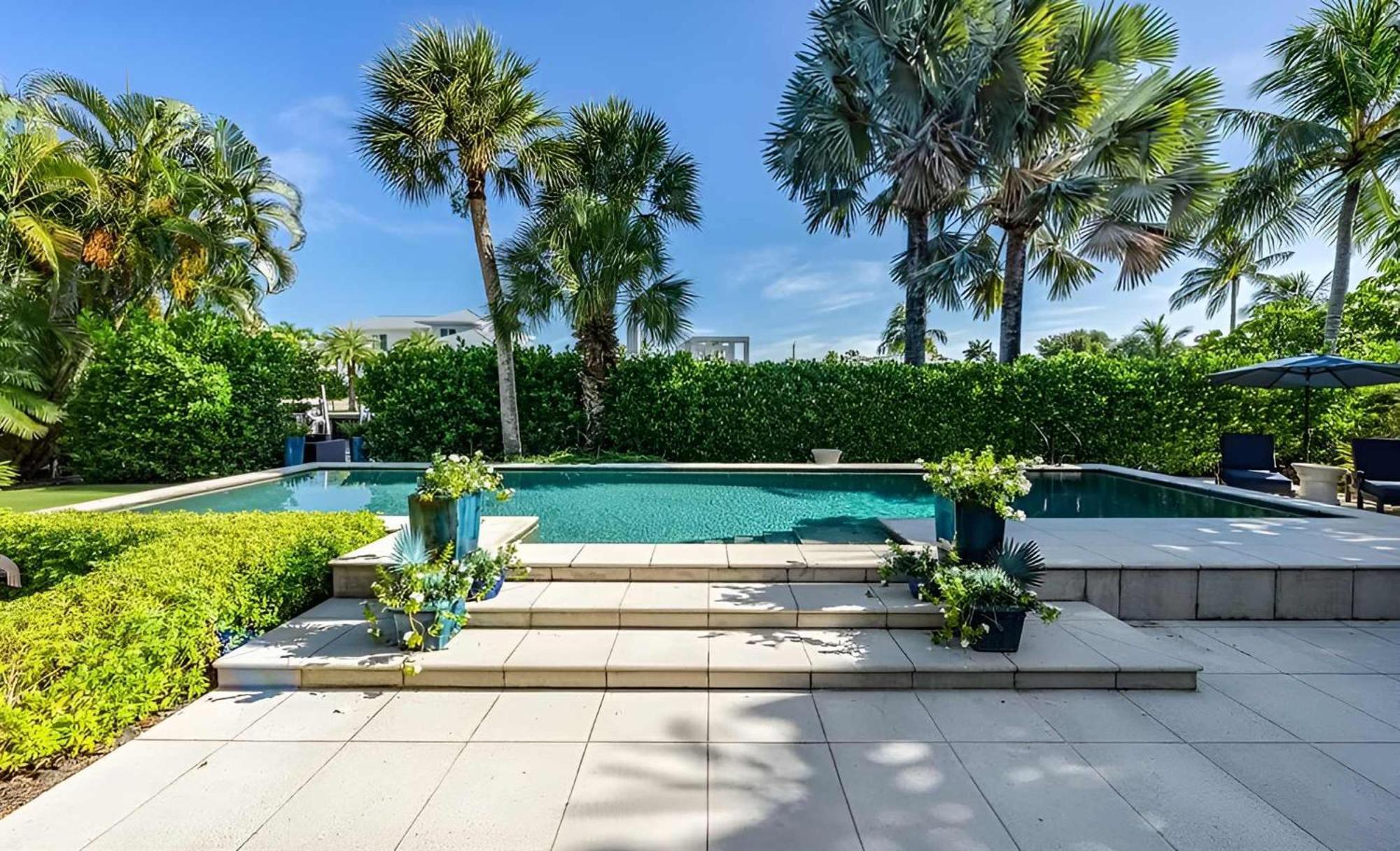 5 Bedroom Luxury Aqualane Shores Heated Pool Boat Slip * Naples
