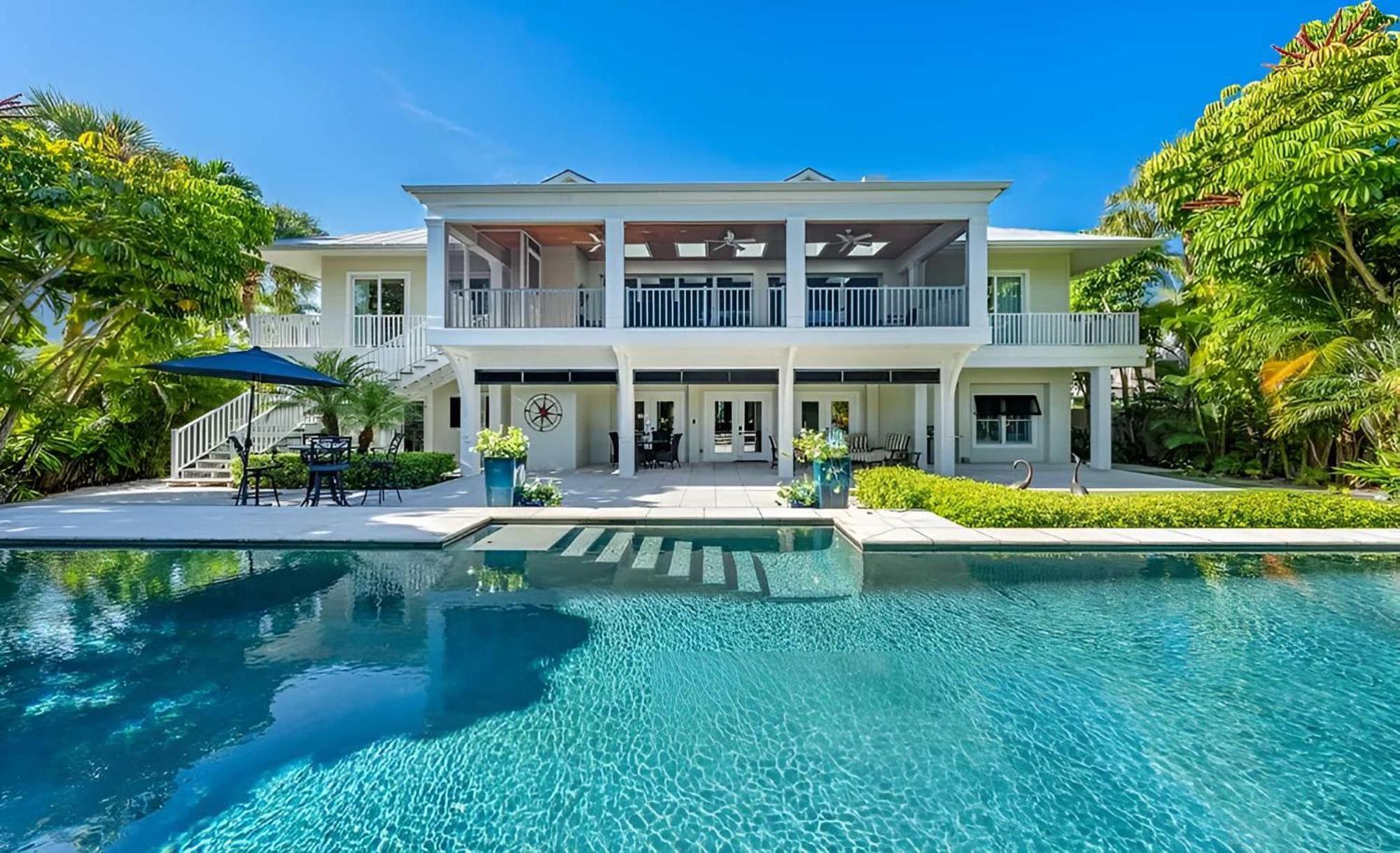5 Bedroom Luxury Aqualane Shores Heated Pool Boat Slip *