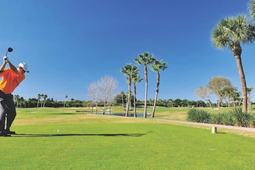 Bike To Beach! Walk To Gomez Tennis Academy Holiday home Naples