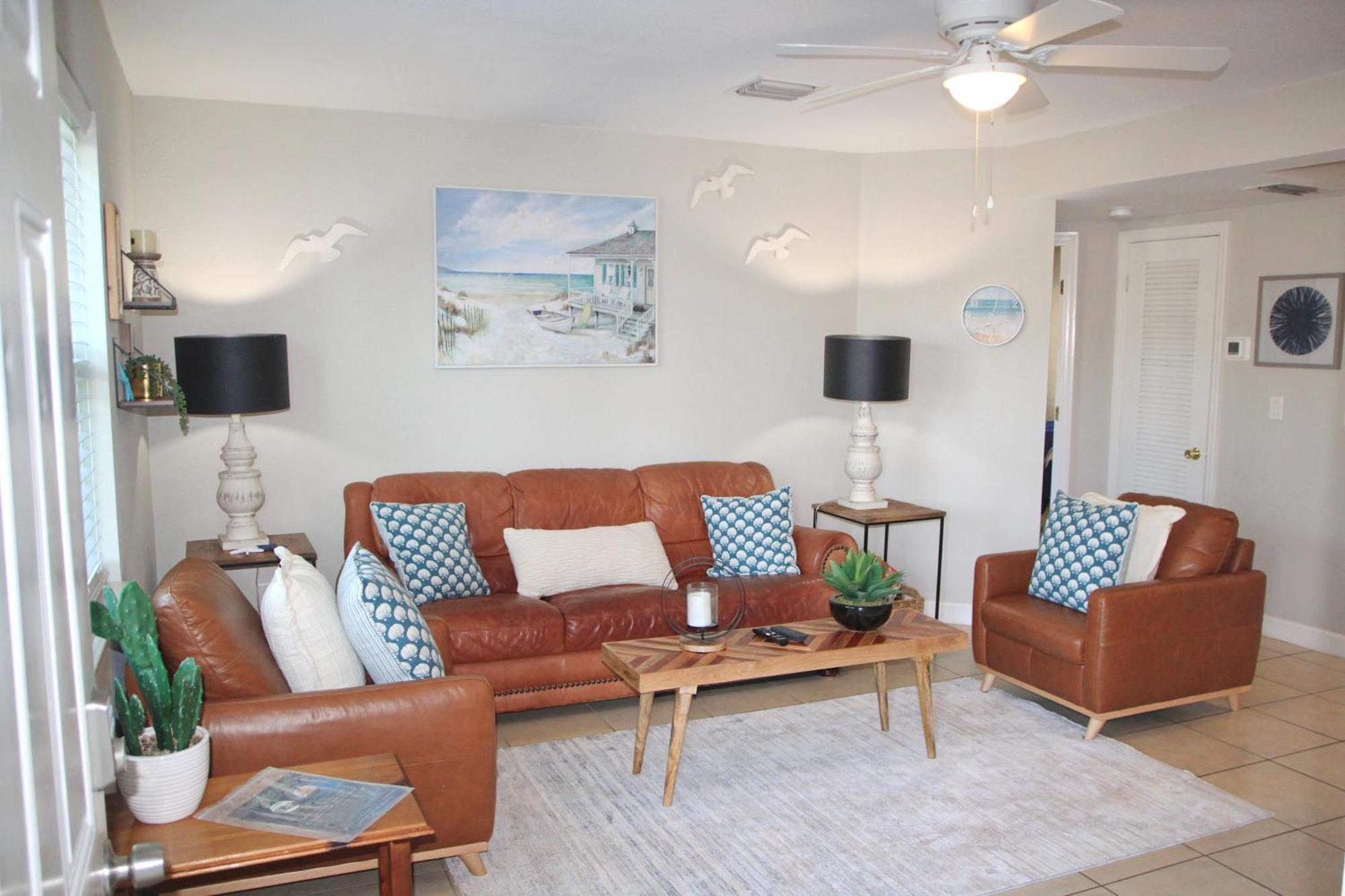 Apartment Park Oasis - Cozy Two Bedroom Naples