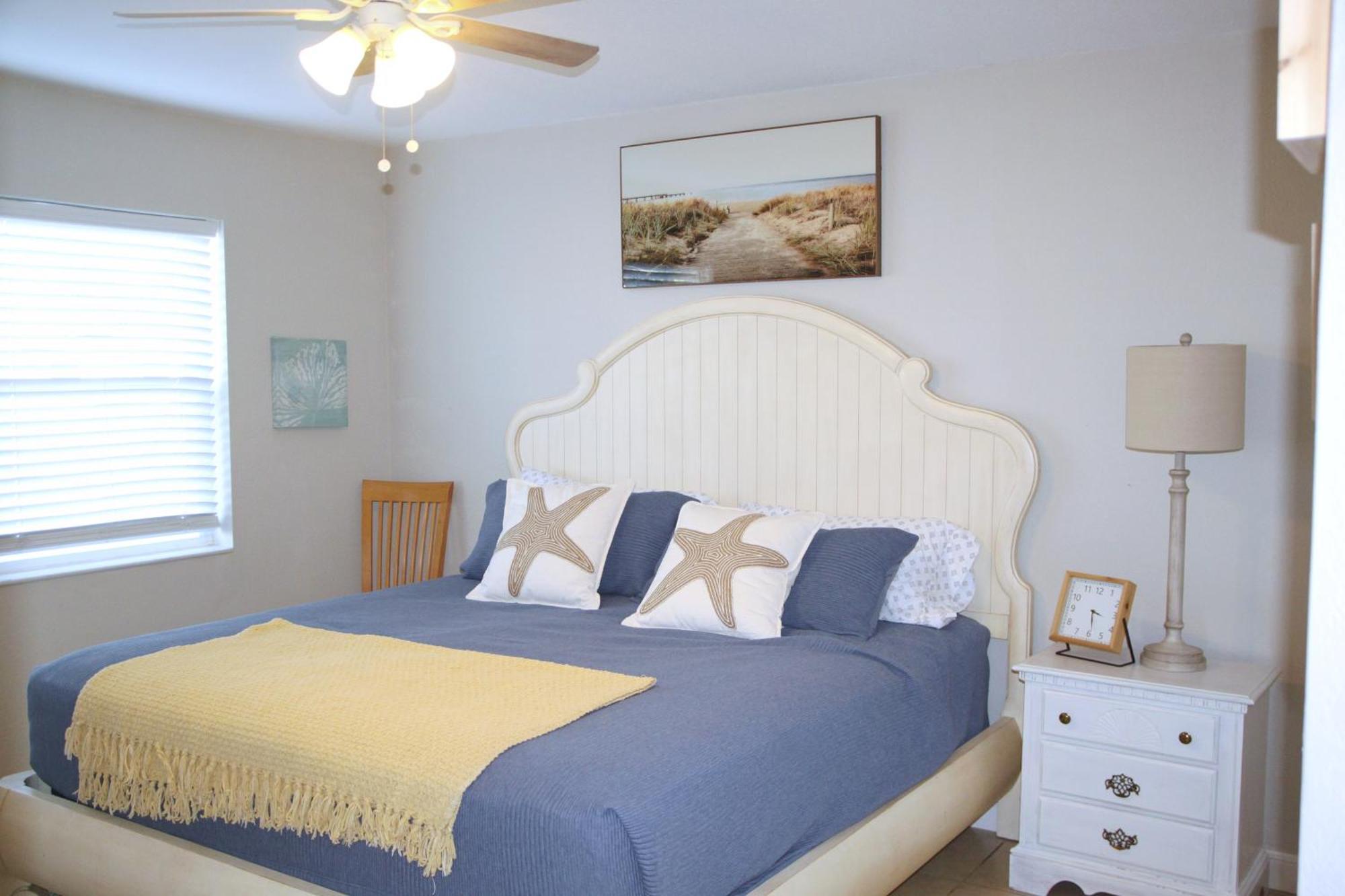 Park Oasis - Cozy Two Bedroom Naples