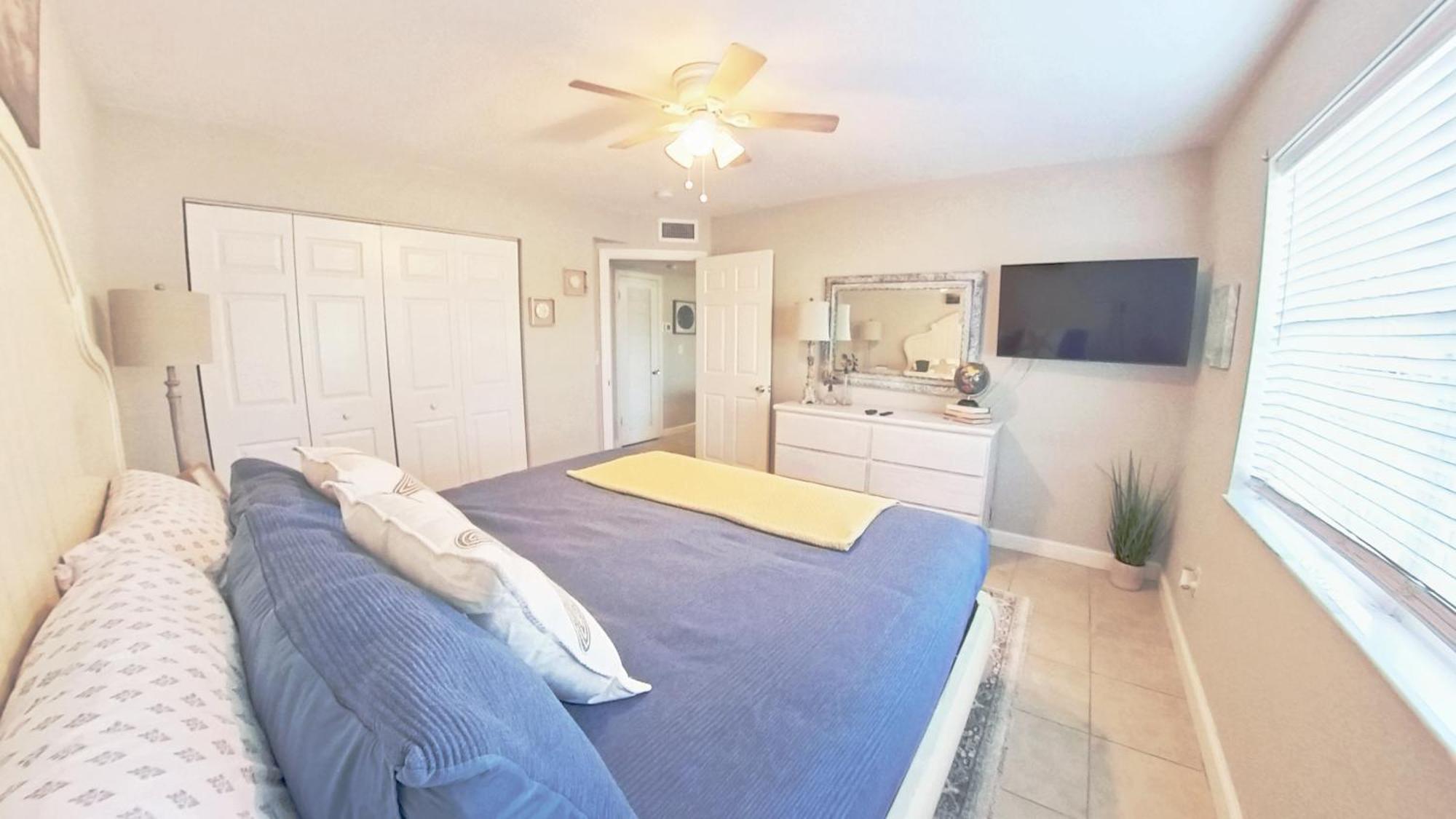 Park Oasis - Cozy Two Bedroom Naples
