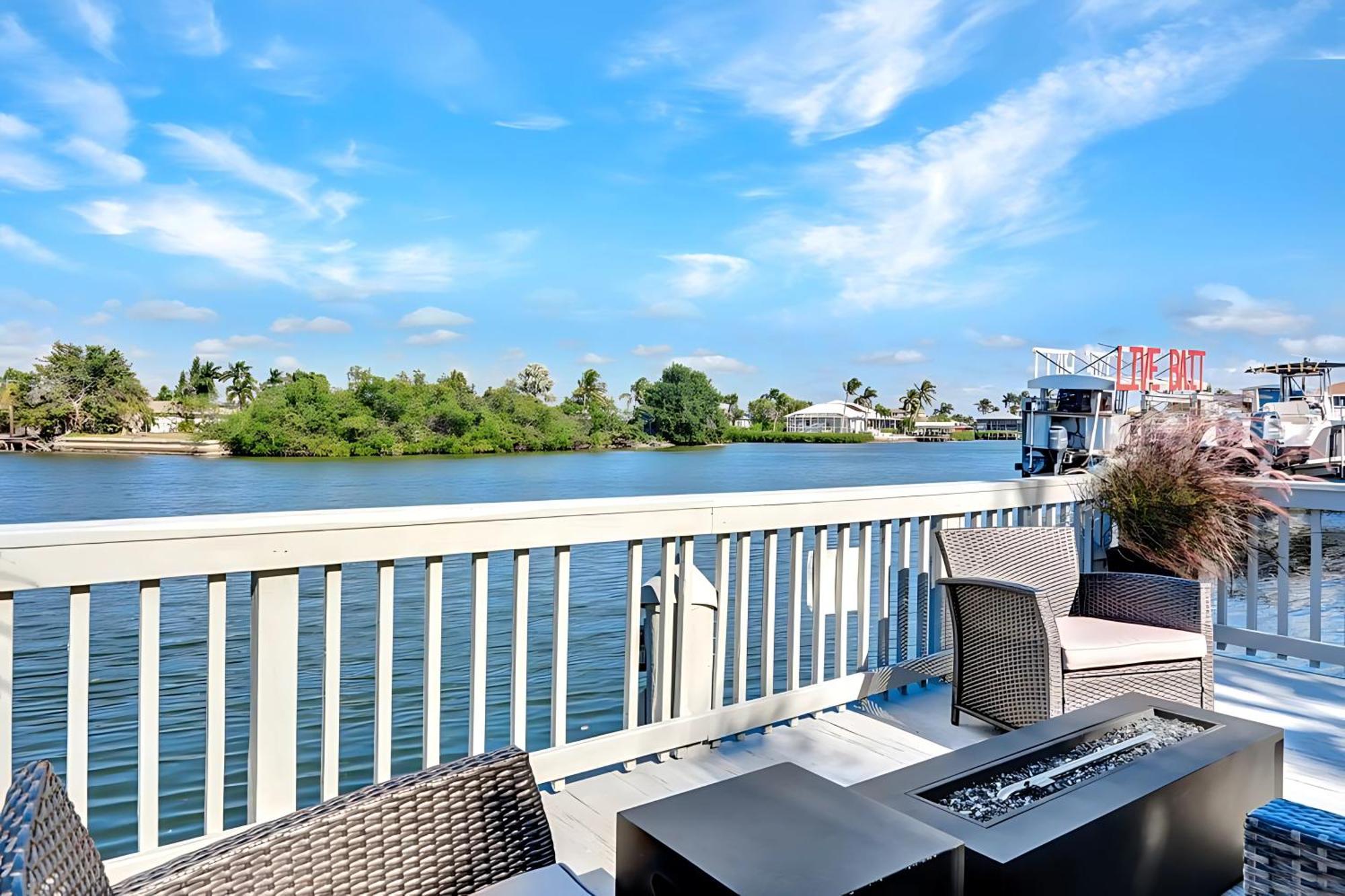 Apartment Waterfront - Isles Of Capri - Island Retreat - Marco Island - Naples *