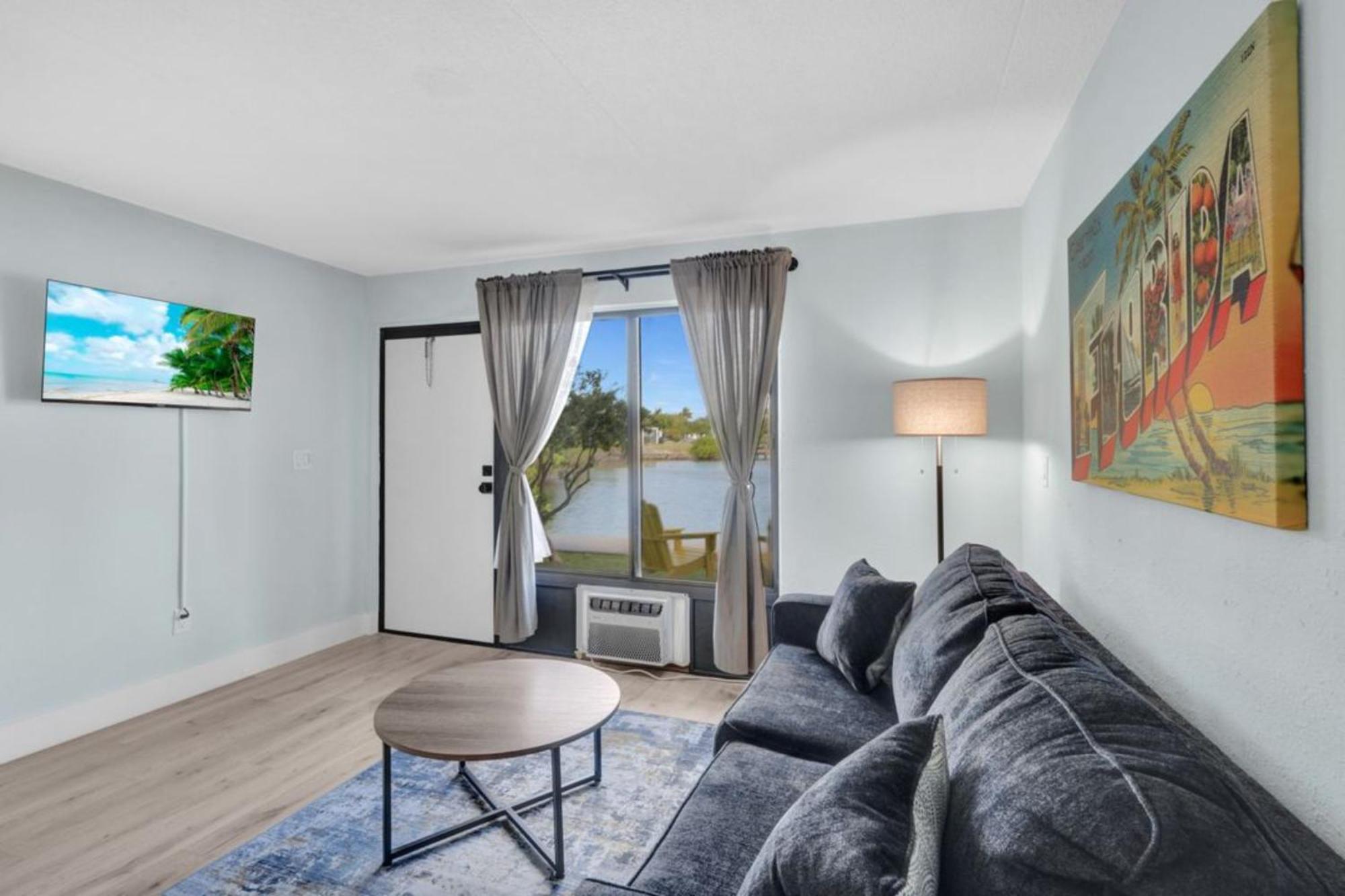 Apartment Waterfront - Isles Of Capri - Island Retreat - Marco Island - Naples *