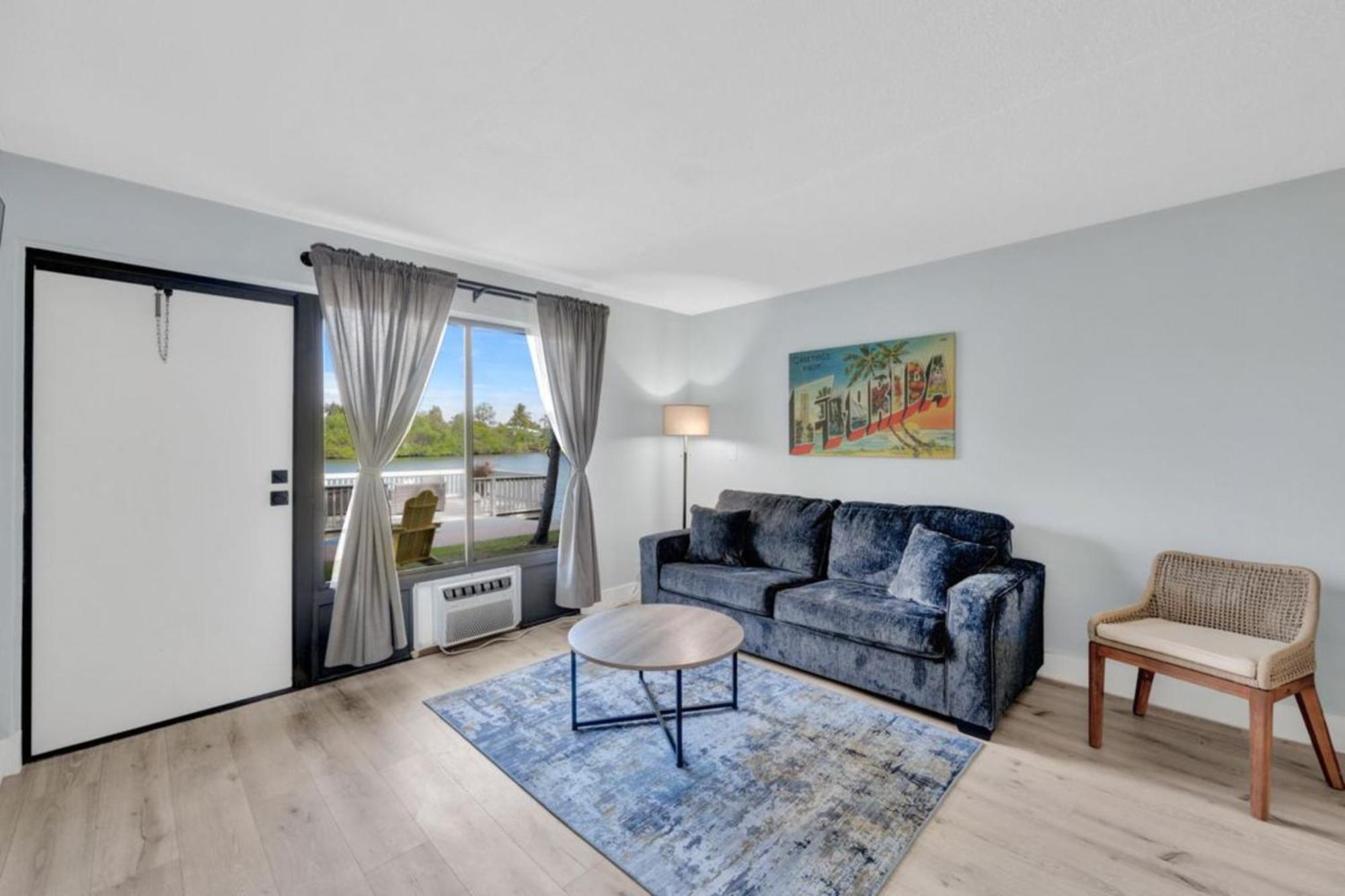 Apartment Waterfront - Isles Of Capri - Island Retreat - Marco Island - Naples *
