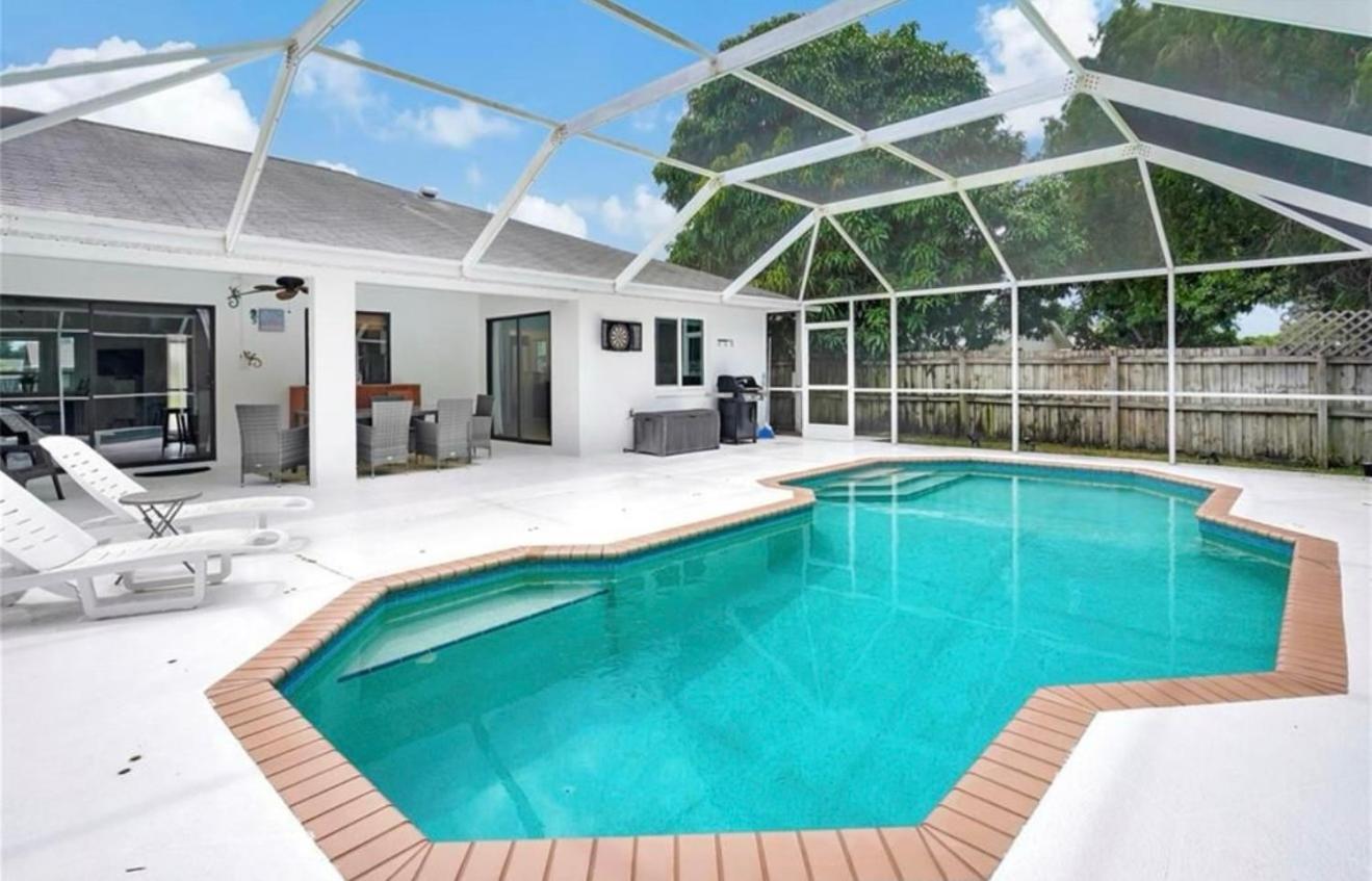 Apartment Pool House! Naples