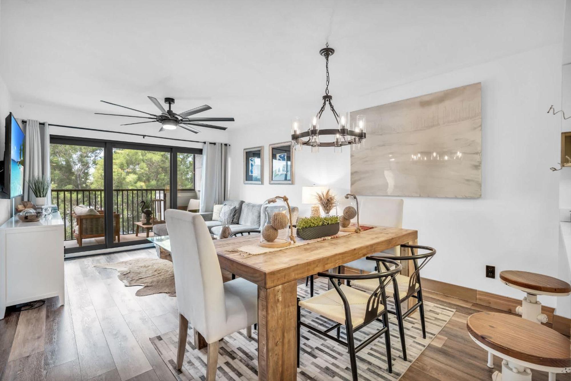 Designer Furnished And Views * Naples