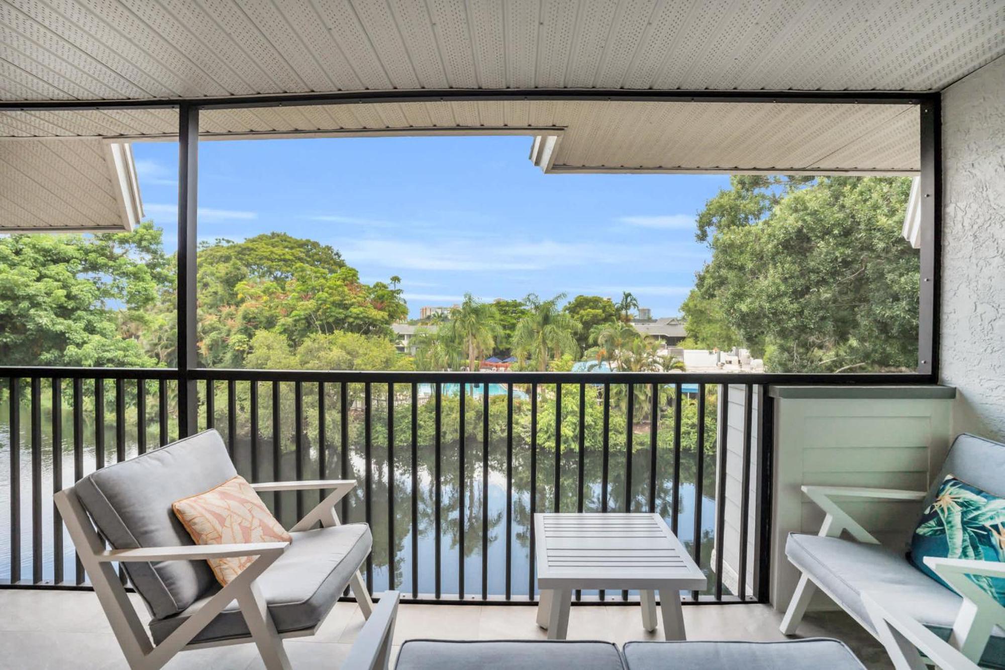 Pool And Views Park Shore Holiday home Naples
