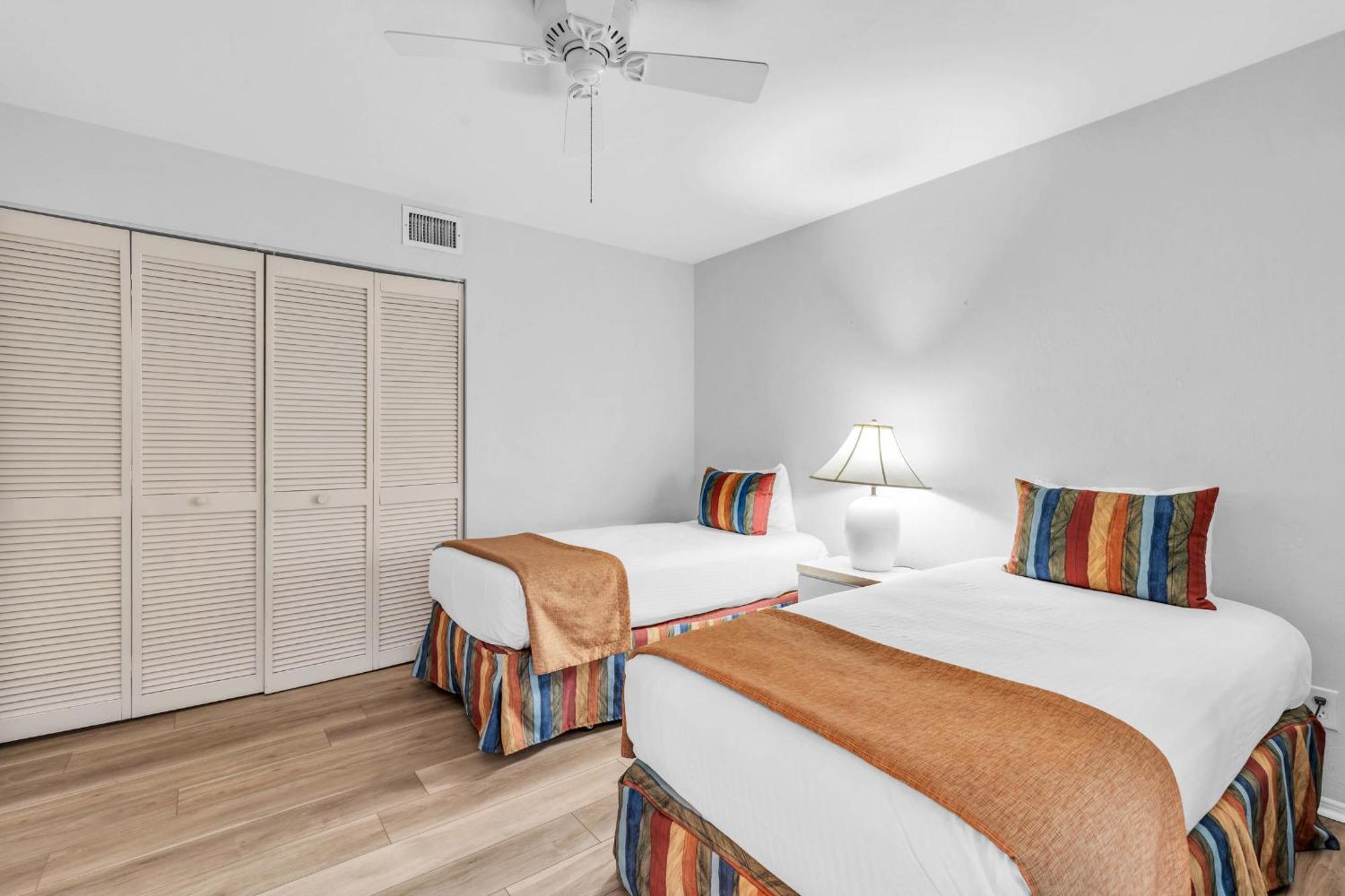 First Floor - Quick Walk To Amenities Holiday home Naples