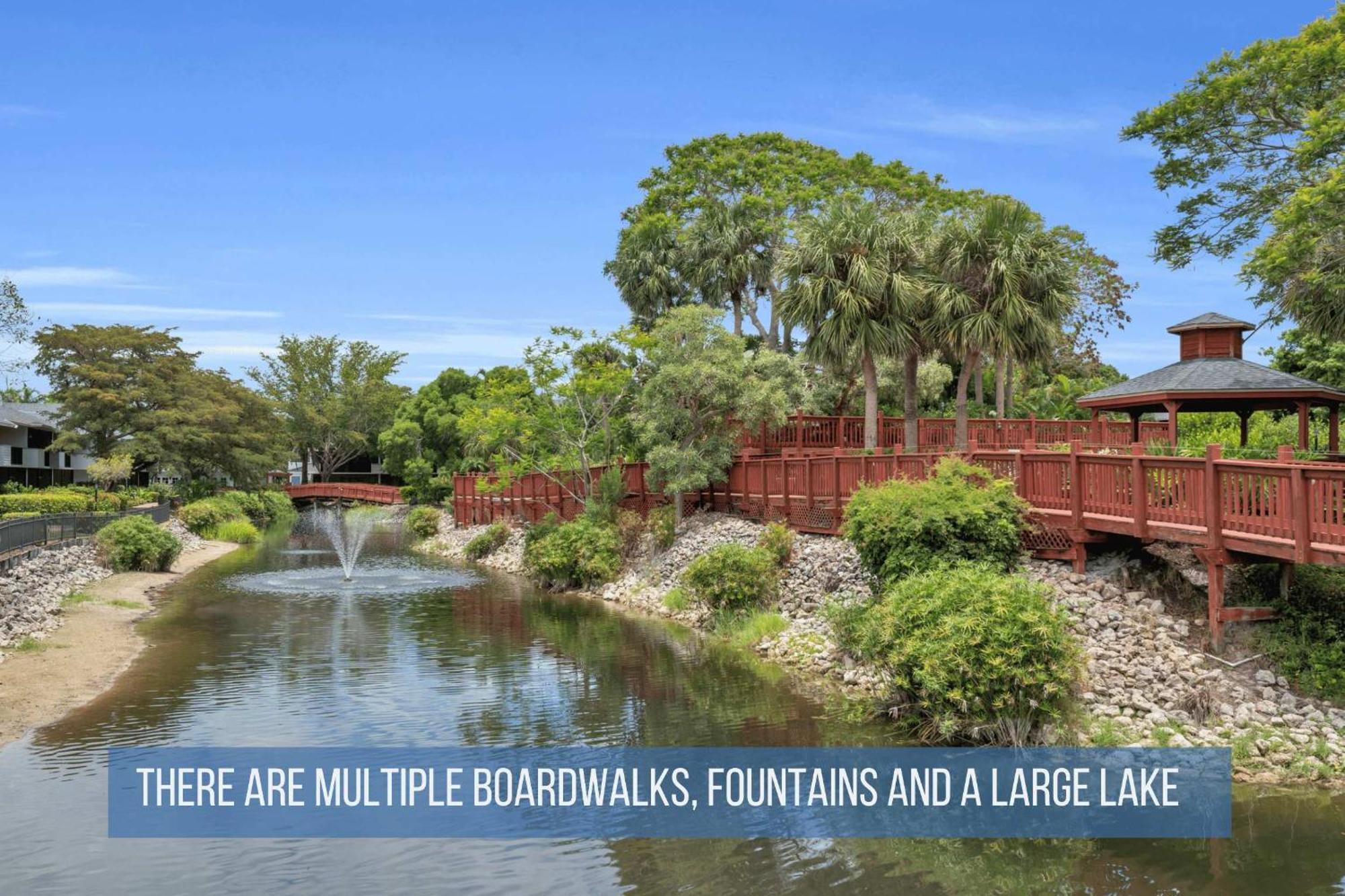 End Unit With Views From Lanai * Naples