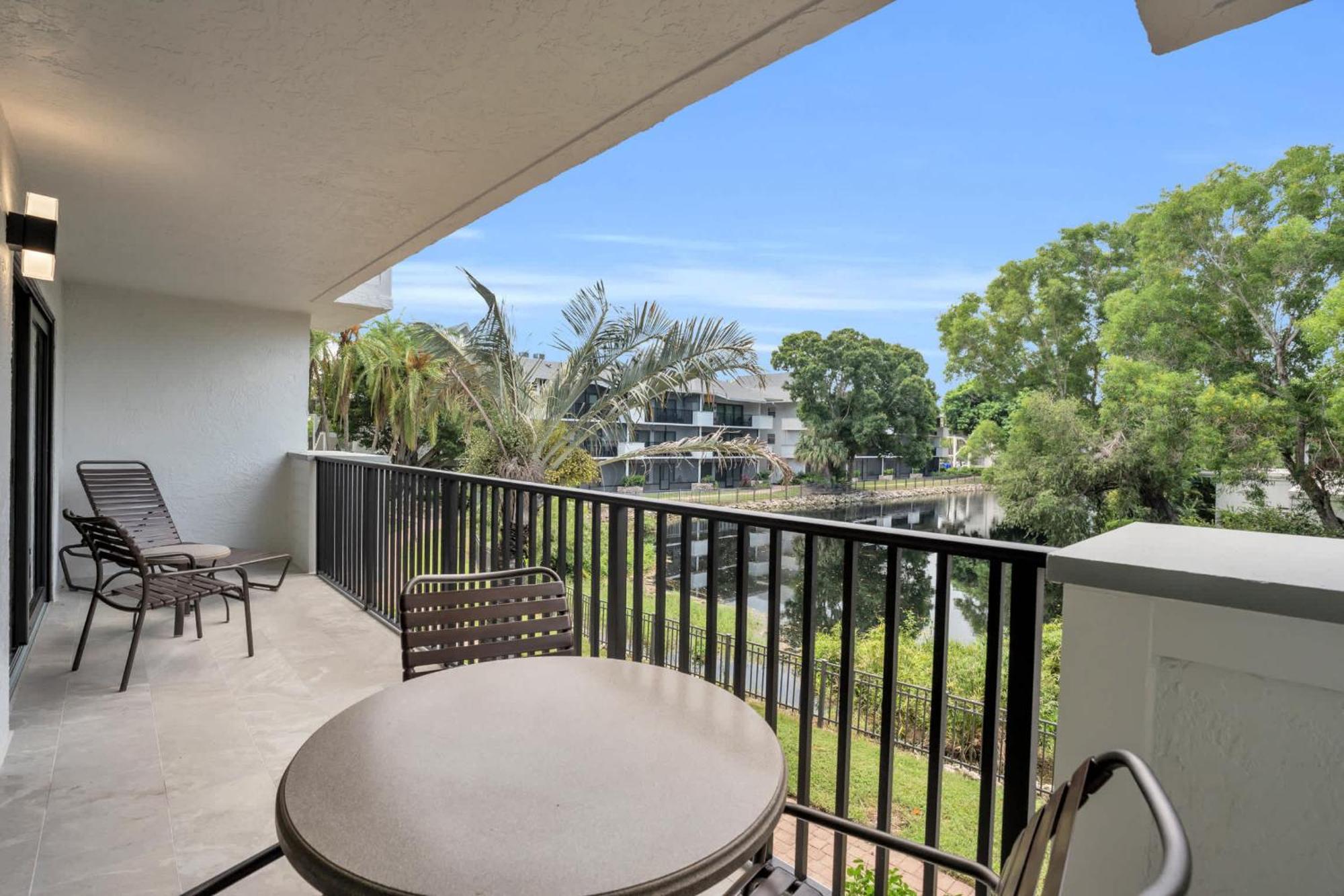 Holiday home End Unit With Views From Lanai Naples