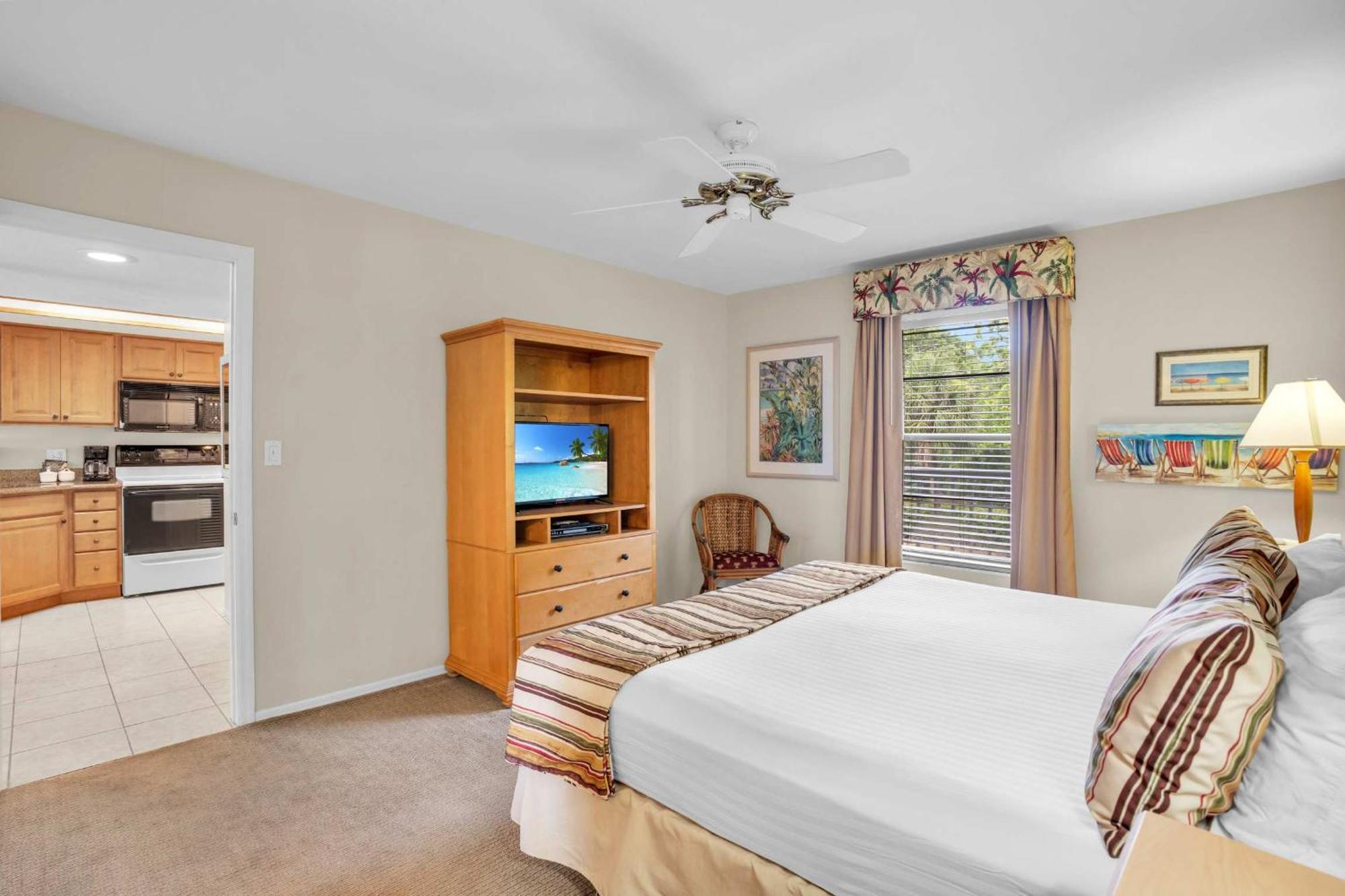 Holiday home End Unit With Views From Lanai *