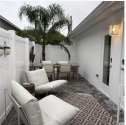 Holiday home 102nd Ave N 2 Bedroom 2 Bath Unit 1 Park Walk To Mercato_pickleball Championships *