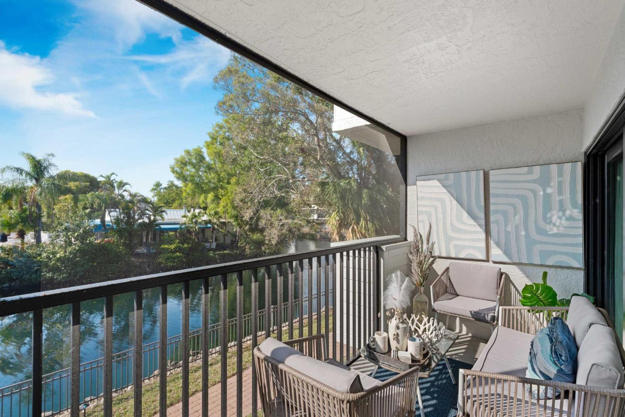 Spend Your Vacation In Luxury With Pool Views Holiday home *