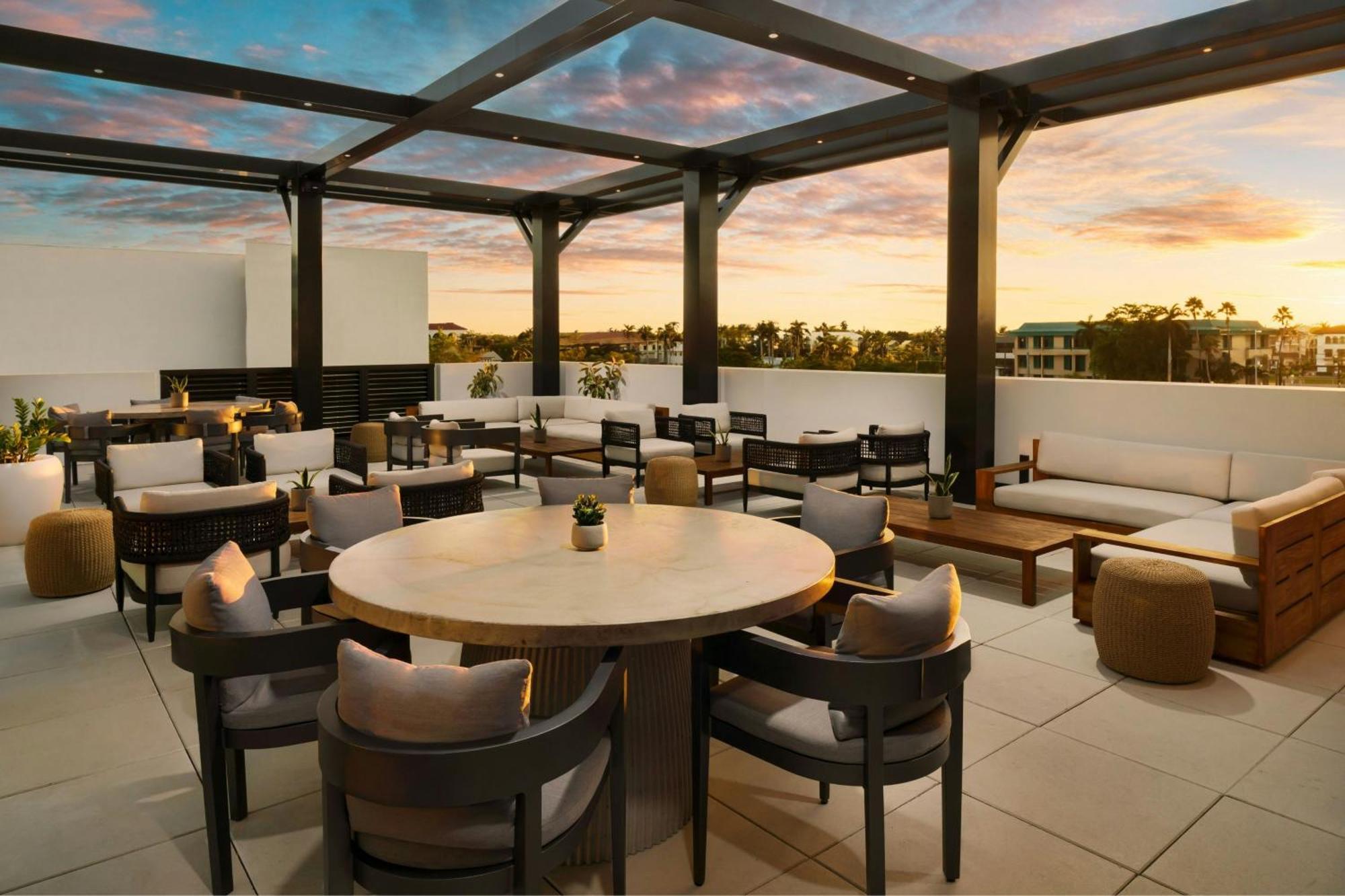 Ac By Marriott 5th Avenue Hotel Naples