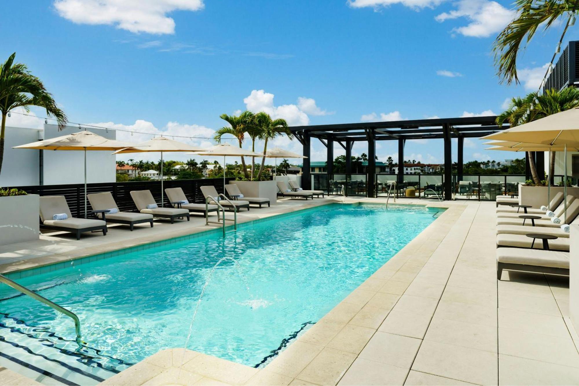 Ac By Marriott 5th Avenue 4* Naples