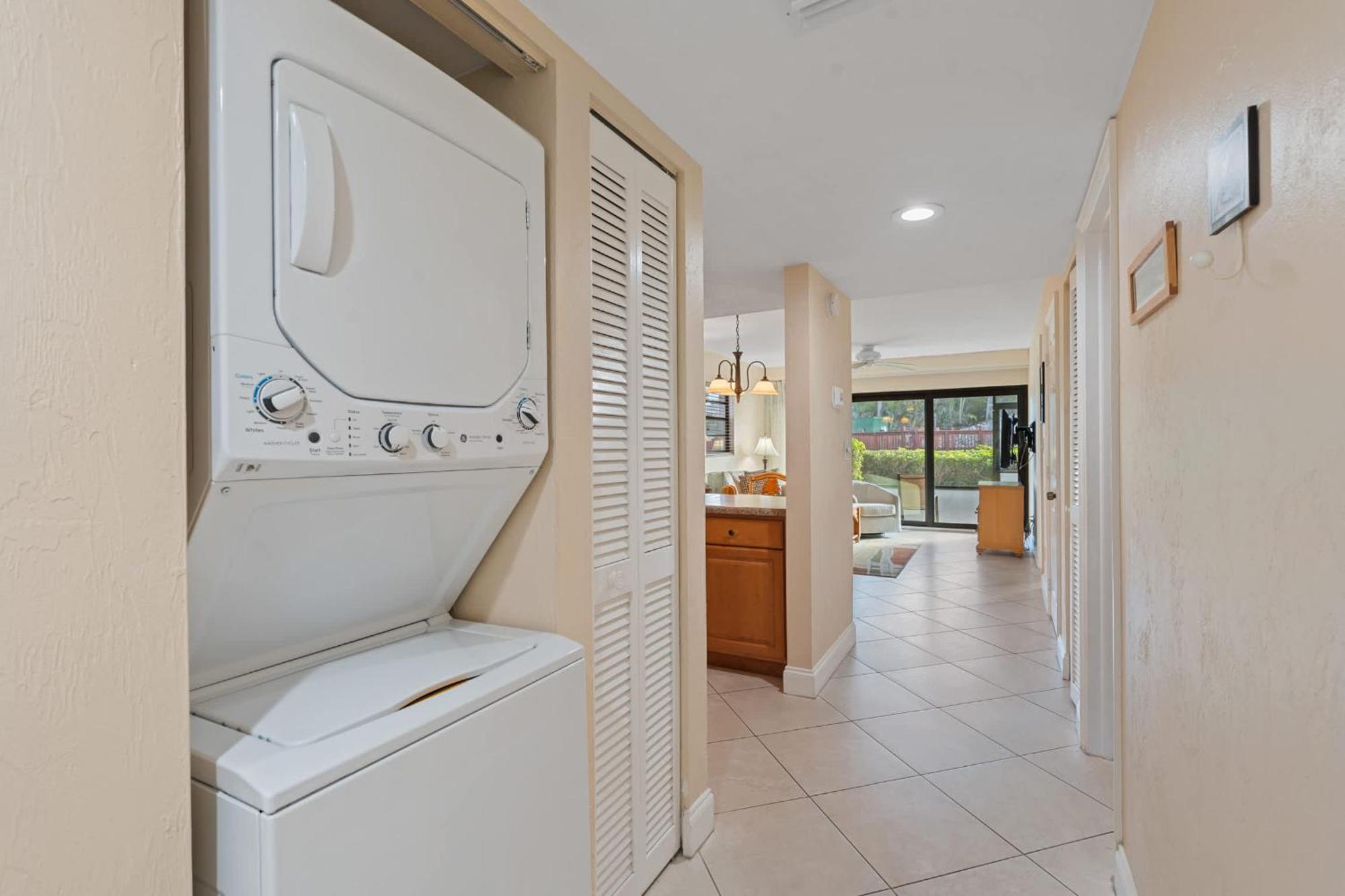 End Unit -first Floor And Close To The Lobby *