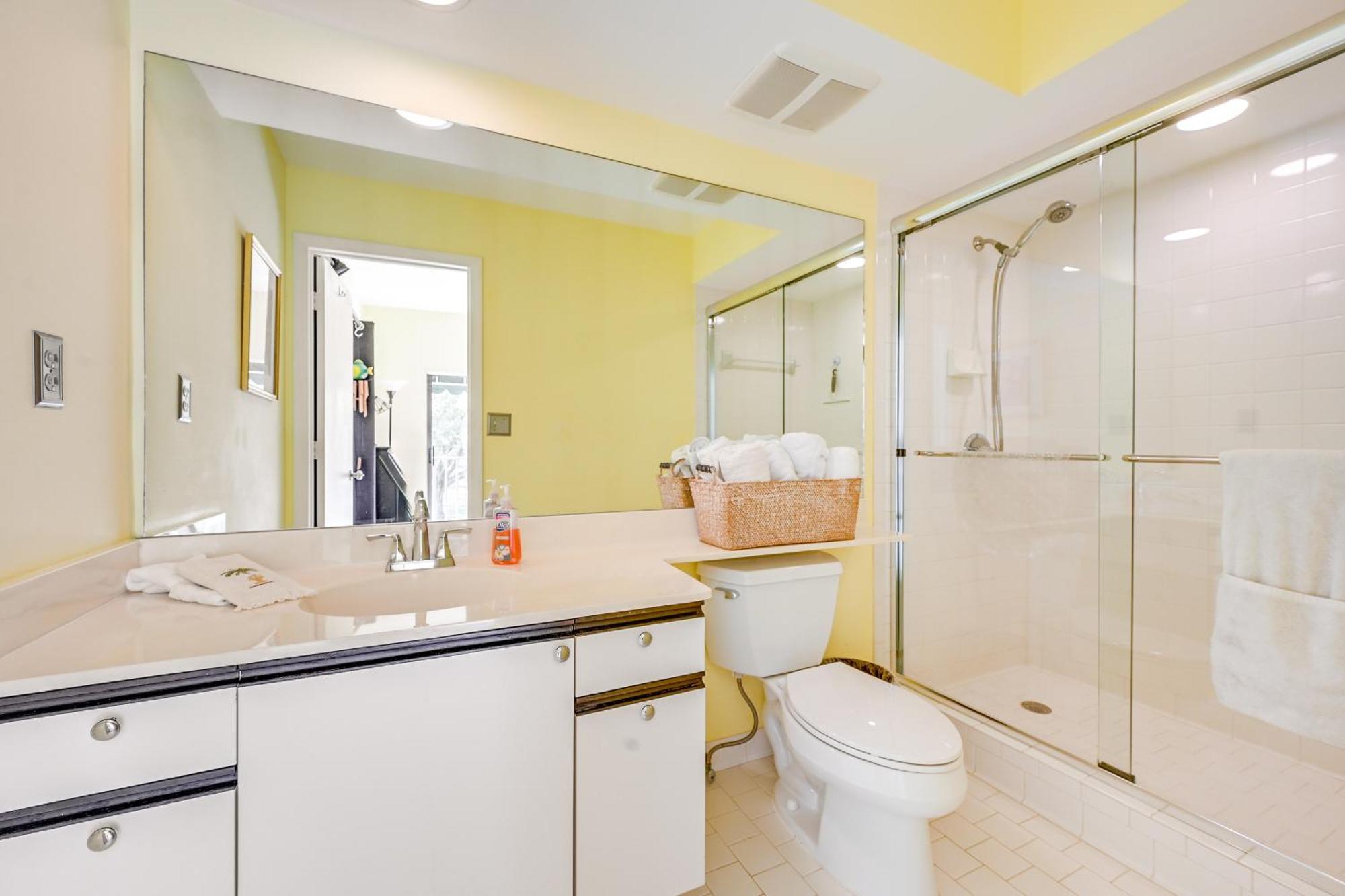 Apartment Lovely Vacation With Shared Pools! *