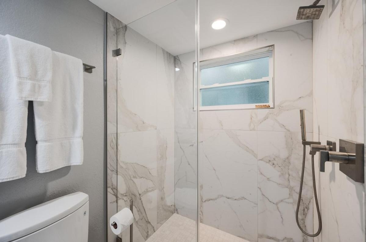 Lemarquis, Old Condo, Near Beach&downtown Apartment