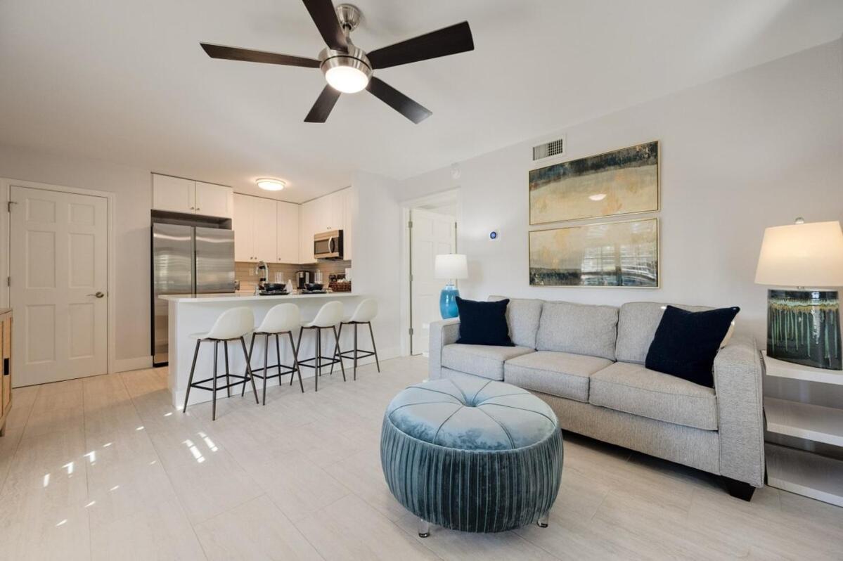 Lemarquis, Old Condo, Near Beach&downtown Naples