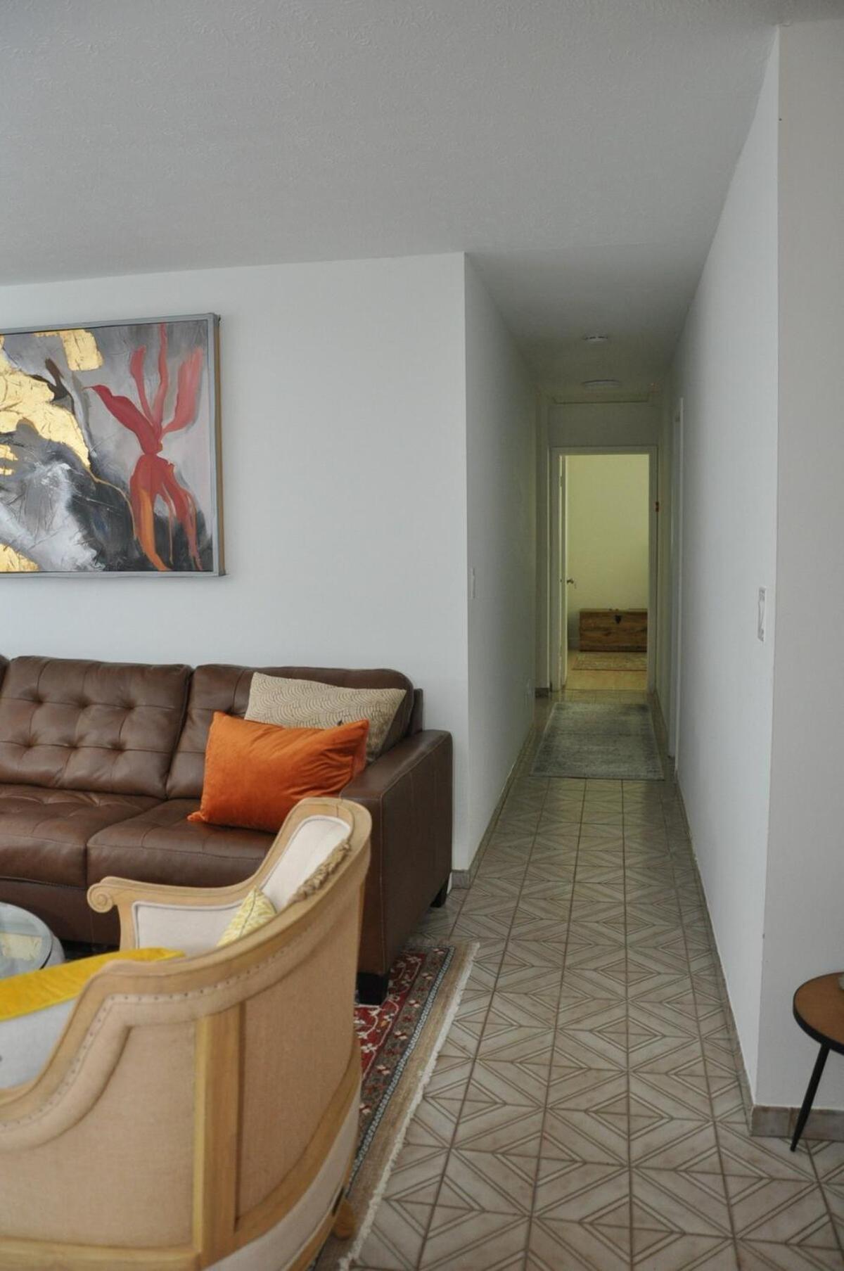 Contemporary 2 Bedroom Near 5th Ave & Mercato Holiday home