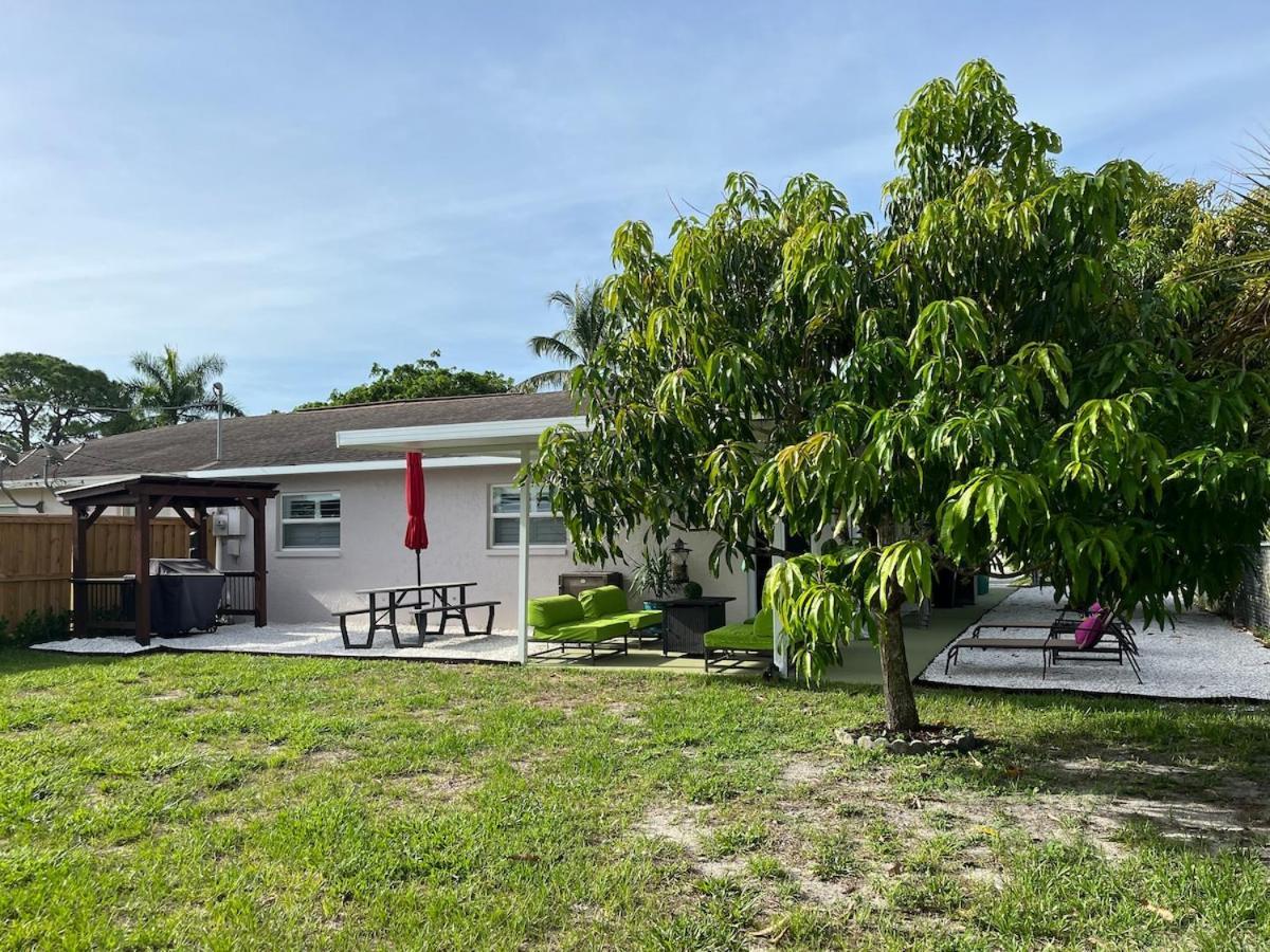 Holiday home Beautiful Home, Walk Or Bike To The Beach! *