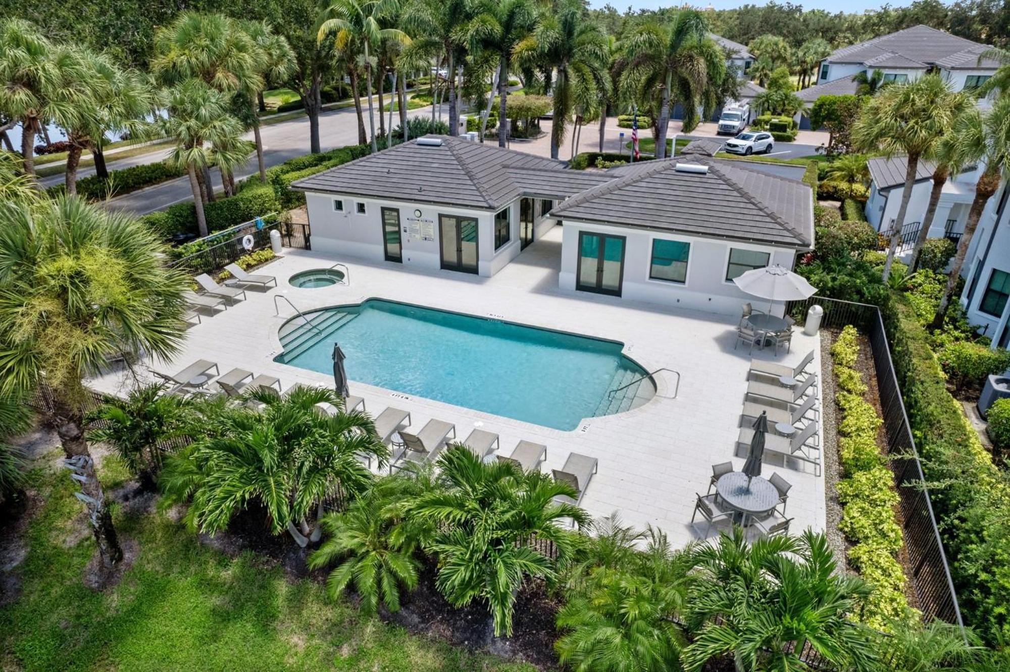 Ravenna Blvd Holiday home
