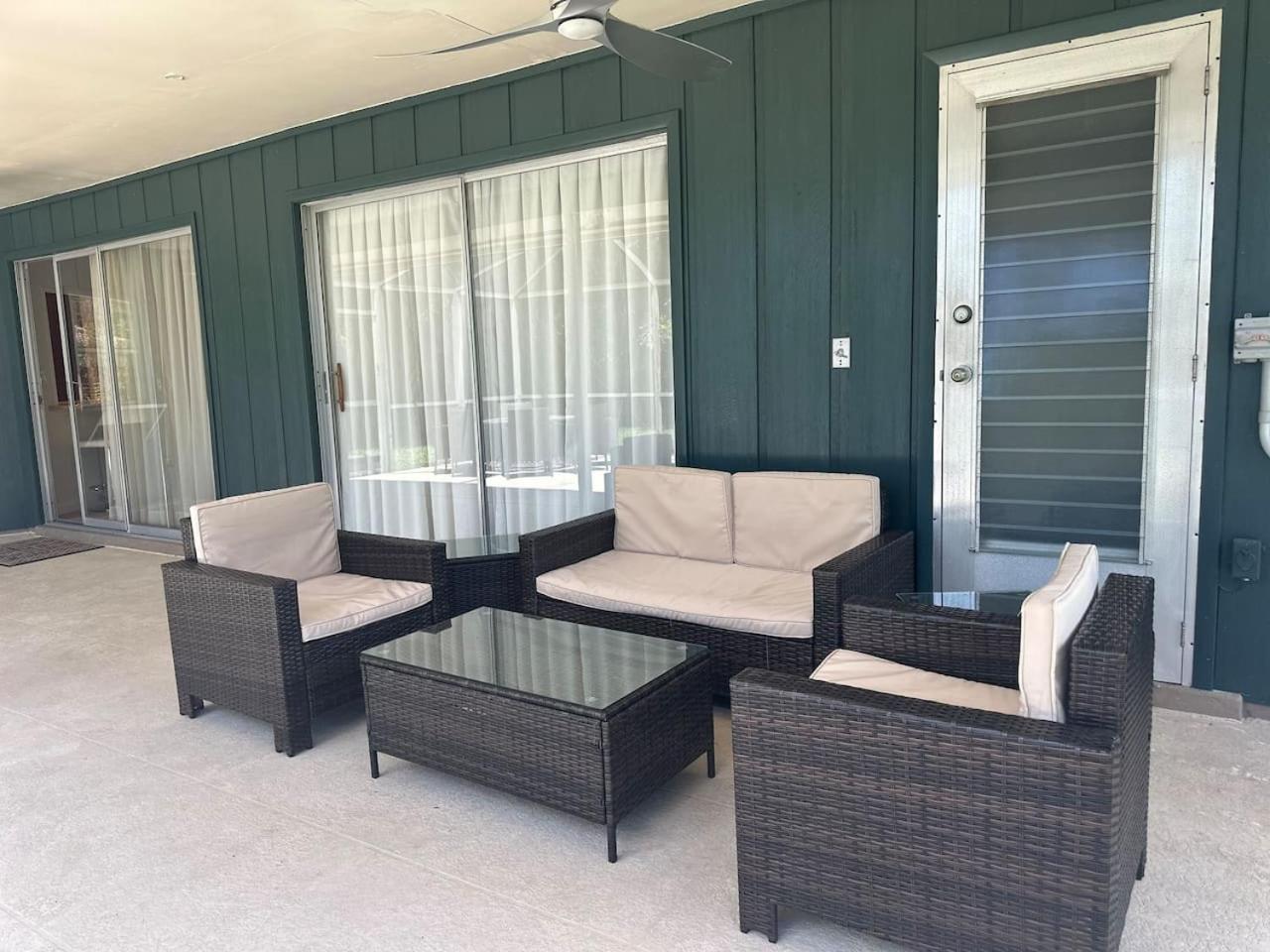 Charming Vacation Near Golf And 5th Ave Naples