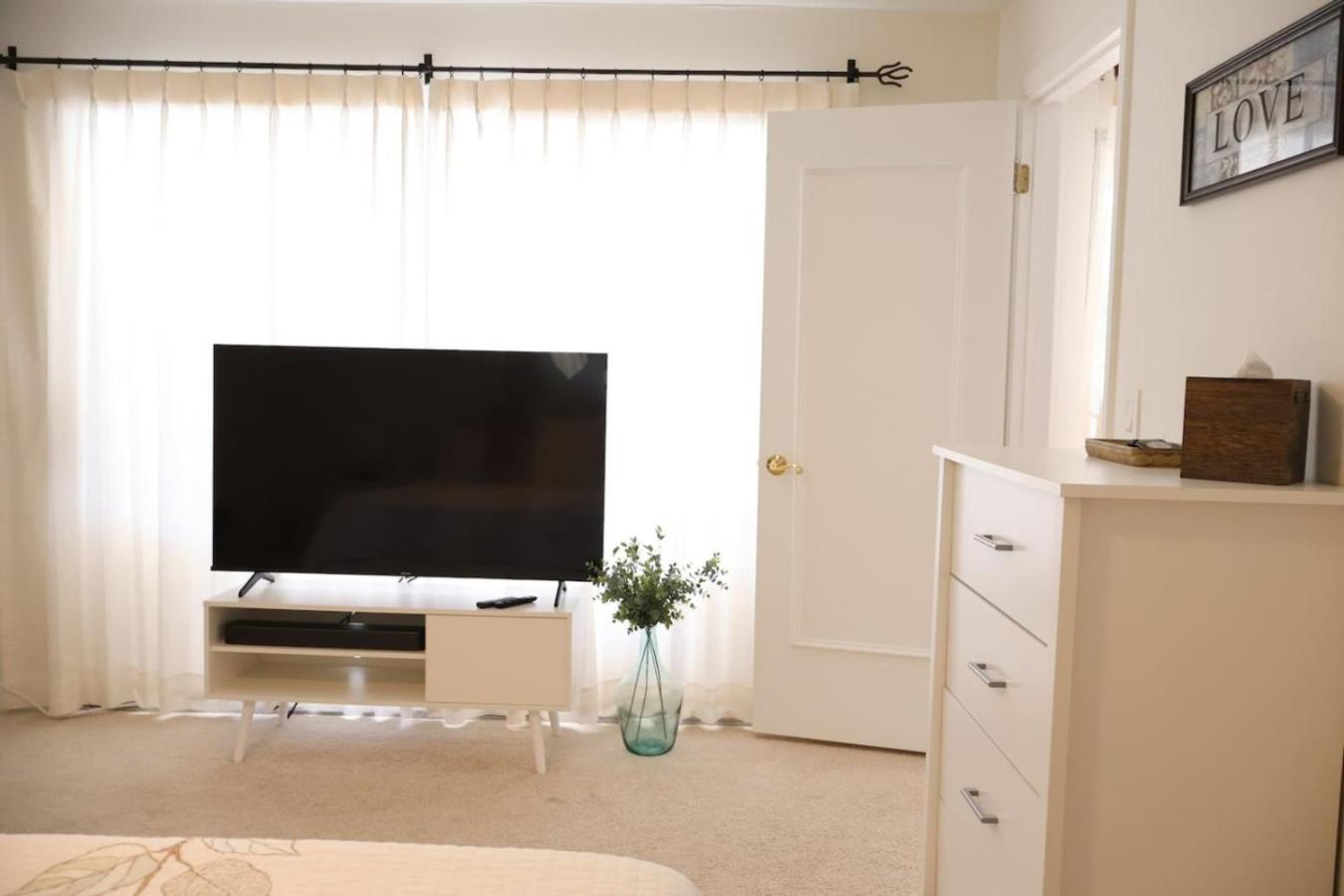 Charming Vacation Near Golf And 5th Ave * Naples