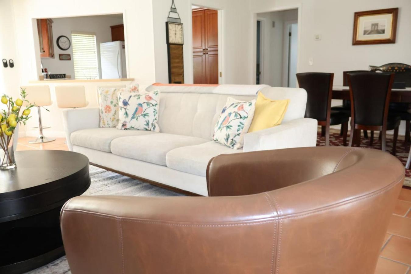 Charming Vacation Near Golf And 5th Ave Naples