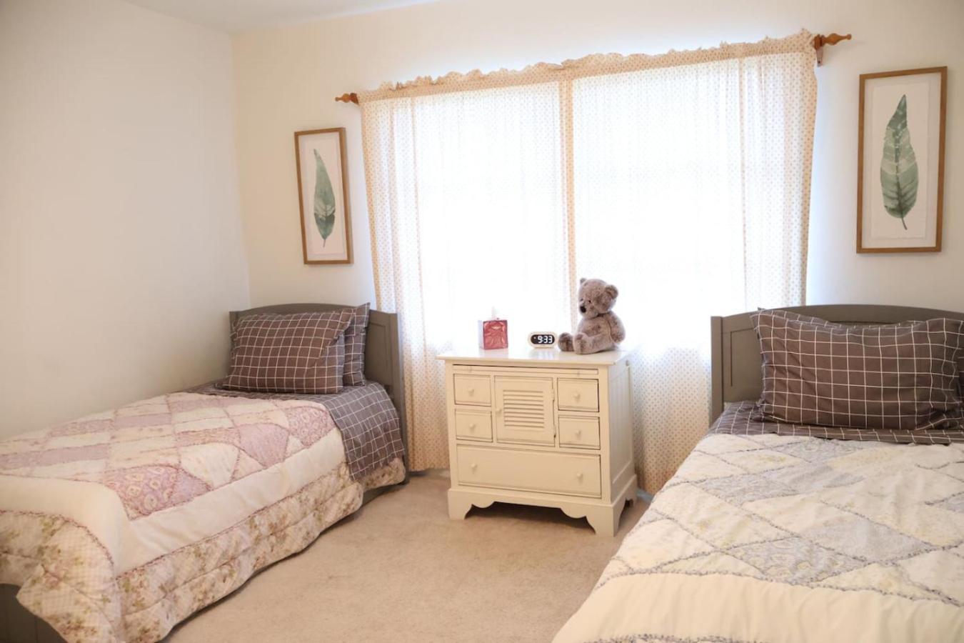Charming Vacation Near Golf And 5th Ave Holiday home Naples