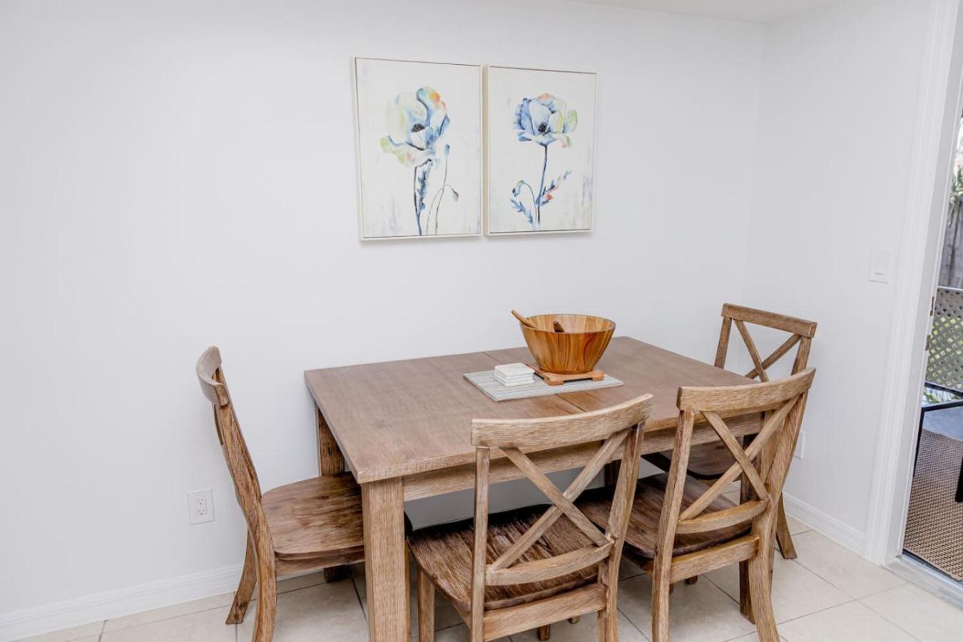 Vacation Walking Distance To The Holiday home *