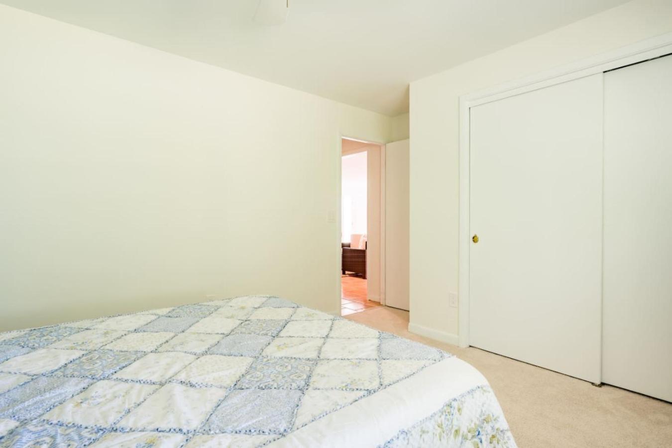 Holiday home Charming Vacation Near Golf And 5th Ave *