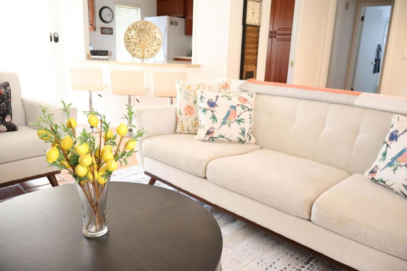 Charming Vacation Near Golf And 5th Ave *