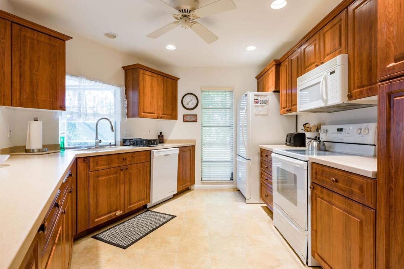 Charming Vacation Near Golf And 5th Ave Holiday home *